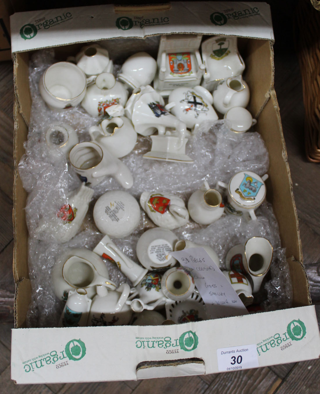 Various items of crested china