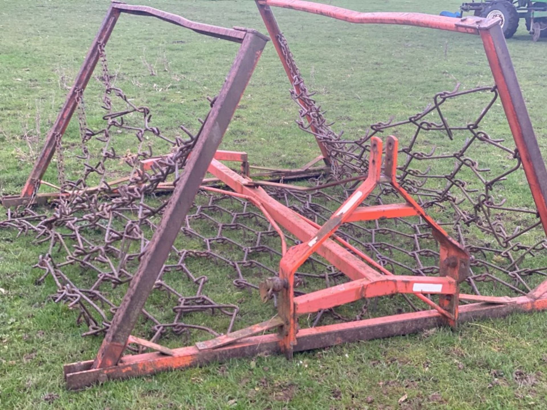 Set of folding chain harrows. Stored near Goring Heath, Reading. No VAT on this item. - Bild 2 aus 3