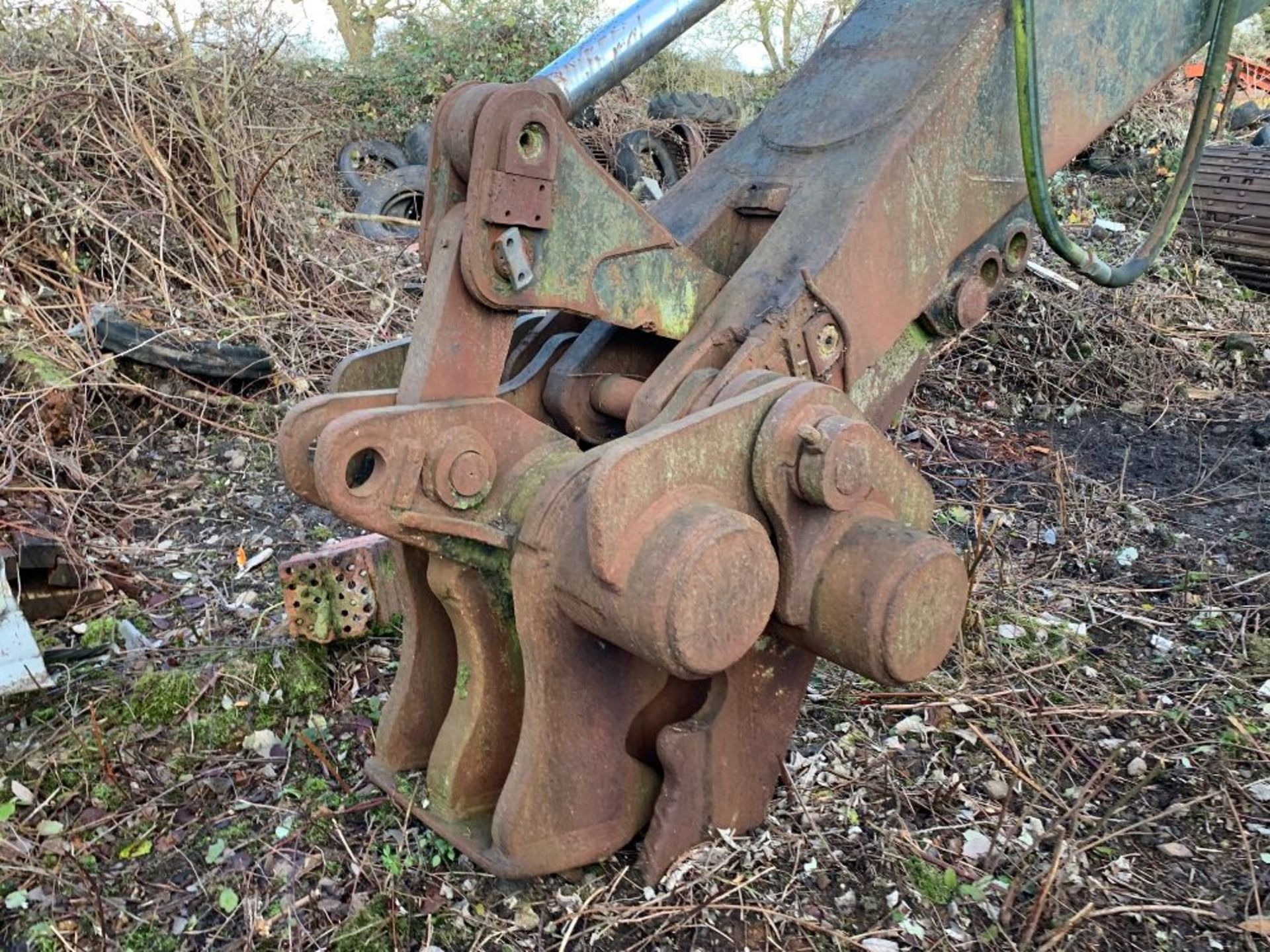 Akerman H14B tracked digger/excavator with bucket and horned concrete breaker/crusher - runs, - Image 3 of 5