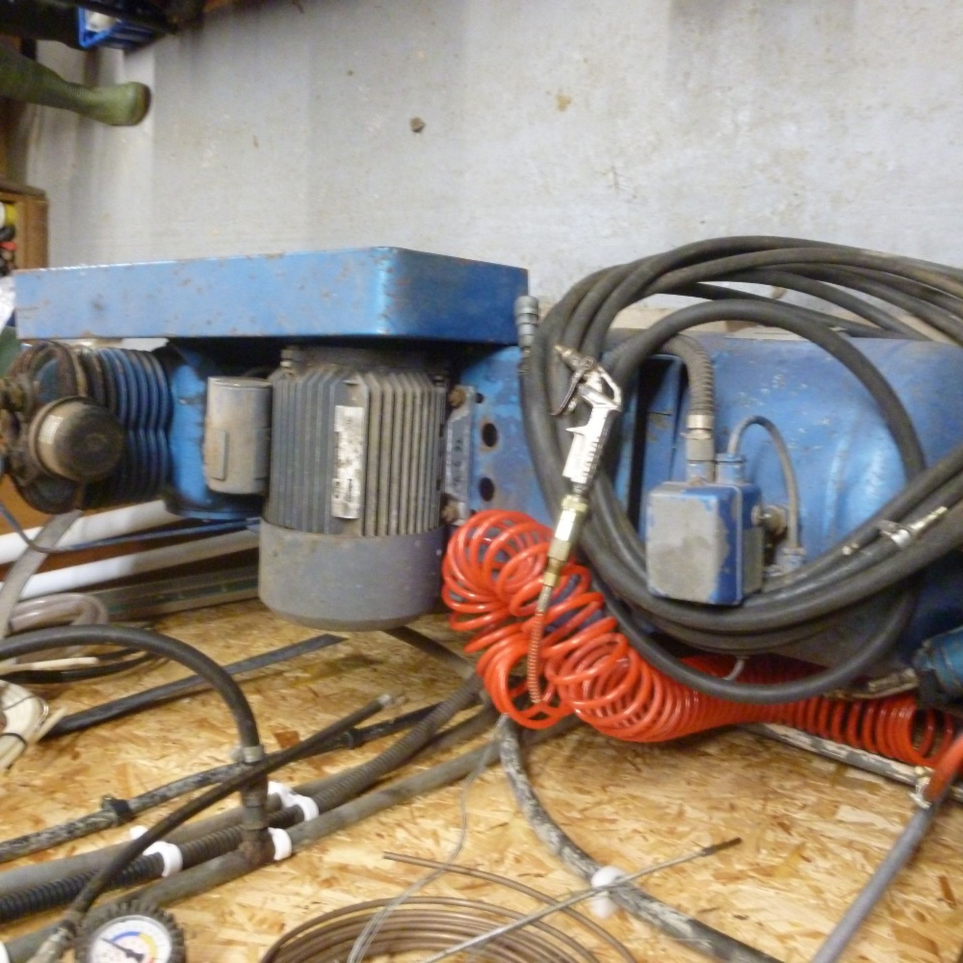 Broomwade Compair compressor, July 1980, 18 Bar SWP 130PSI. Stored near Flixton, Bungay. - Image 2 of 2