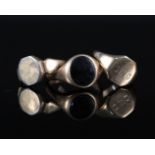 Three 9ct gold signet rings (two are as found)