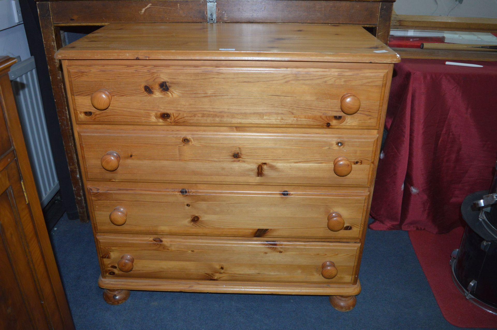 Pine Four Height Chest of Drawers