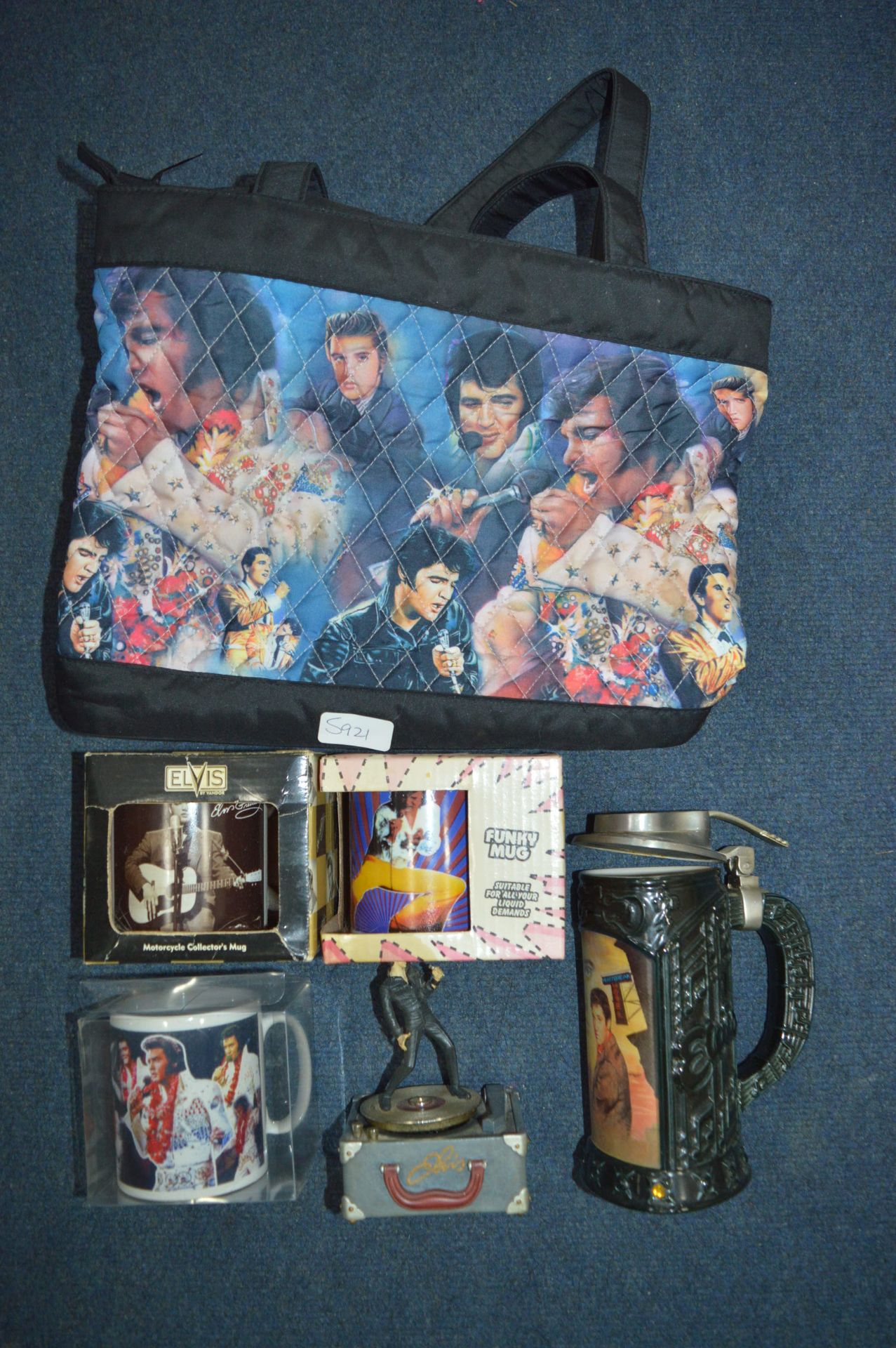 Elvis Presley Collectibles; Mugs, Stein and Shoppi