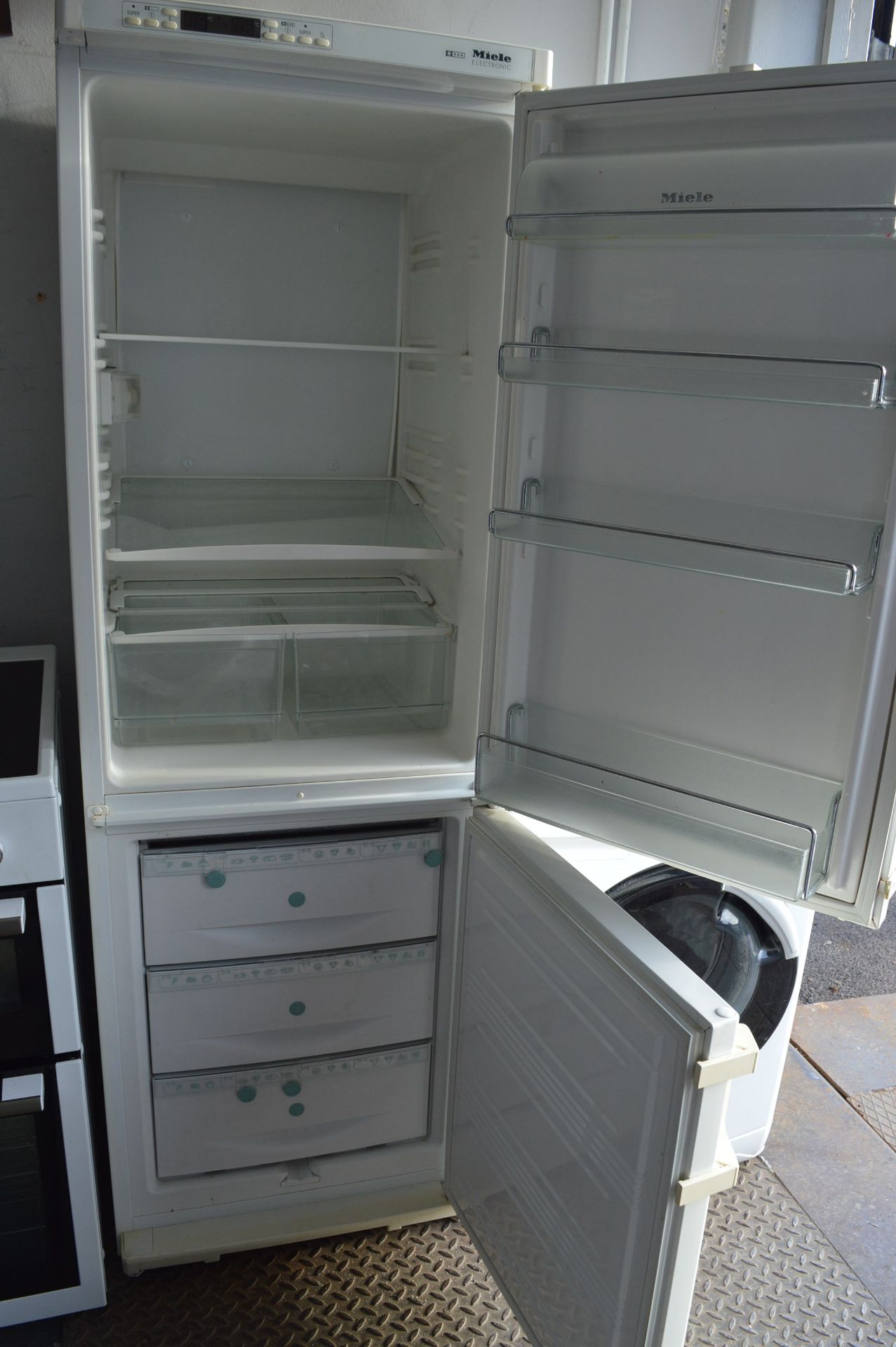 Miele Tall Fridge Freezer - Image 2 of 2