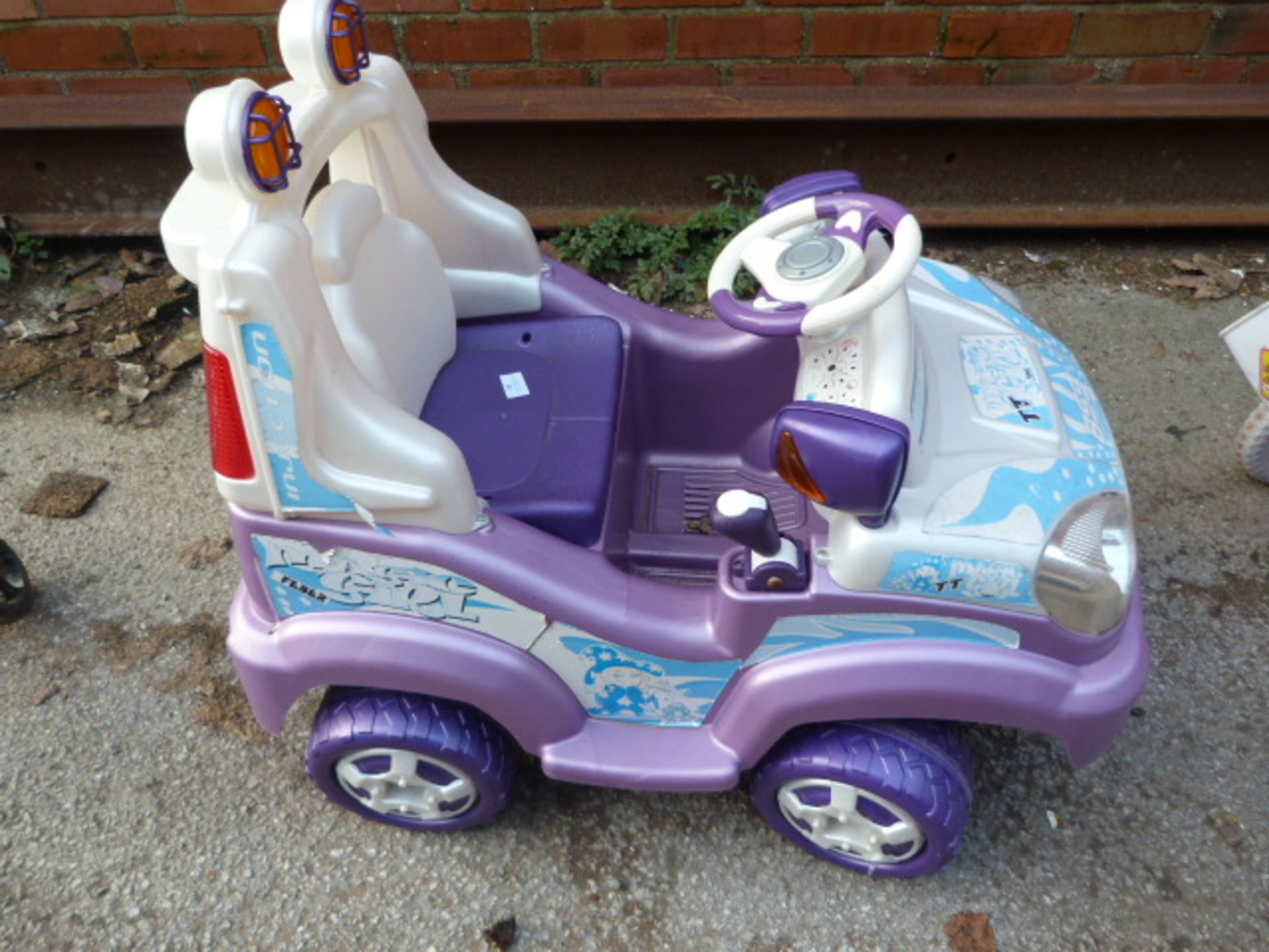 Feber Magic Girl Ride-on Car