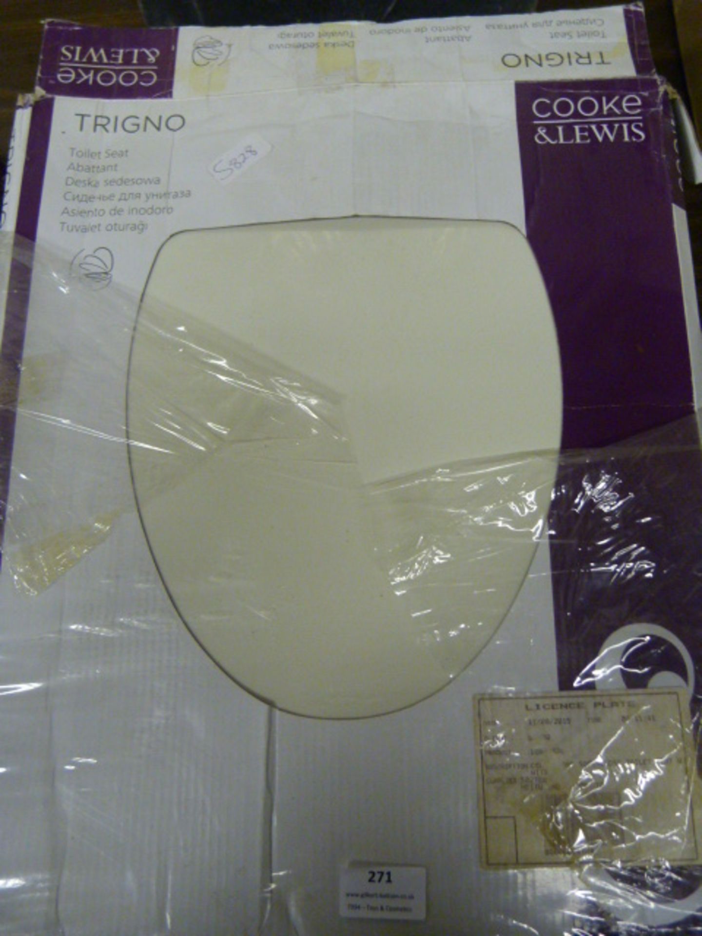 Cooke & Lewis Trigno Toilet Seat