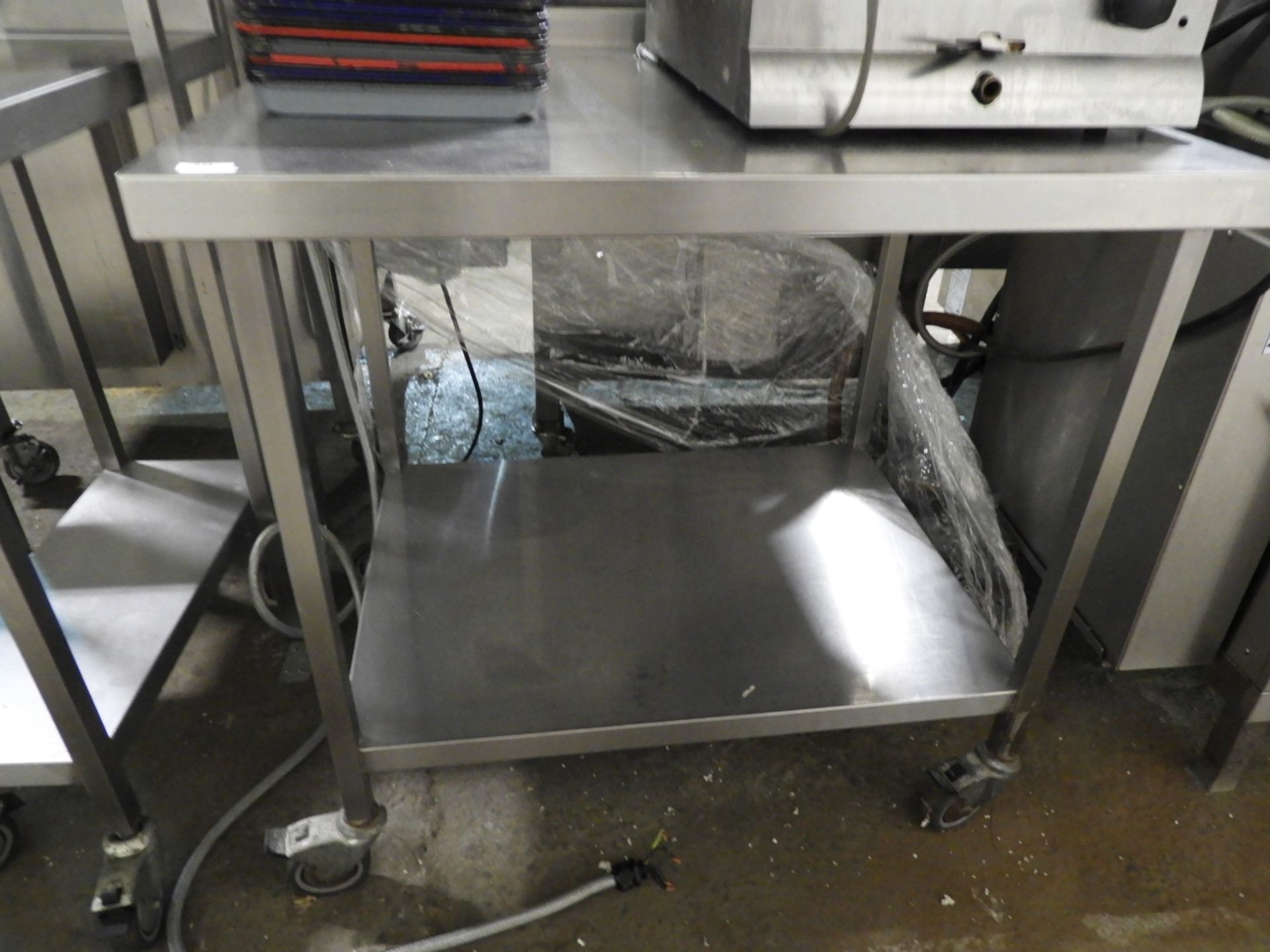 *Stainless Steel Mobile Preparation Unit with Shel