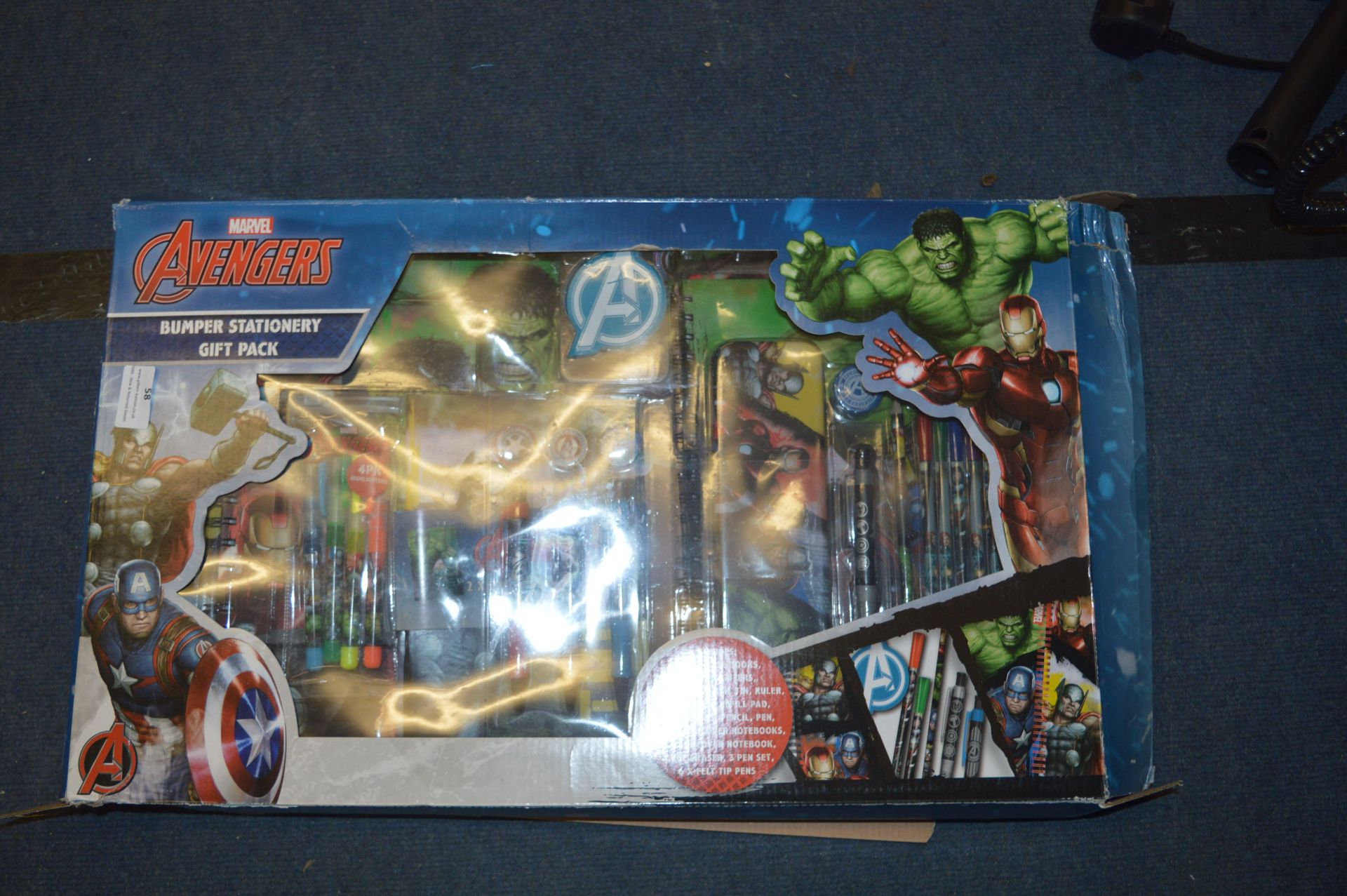 *Marvel Avengers Bumper Stationery Set