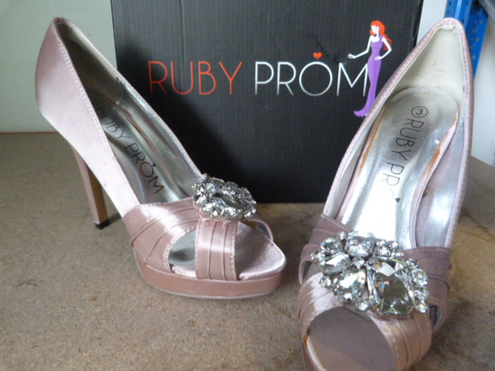 *Nude Prom Shoes Size:8