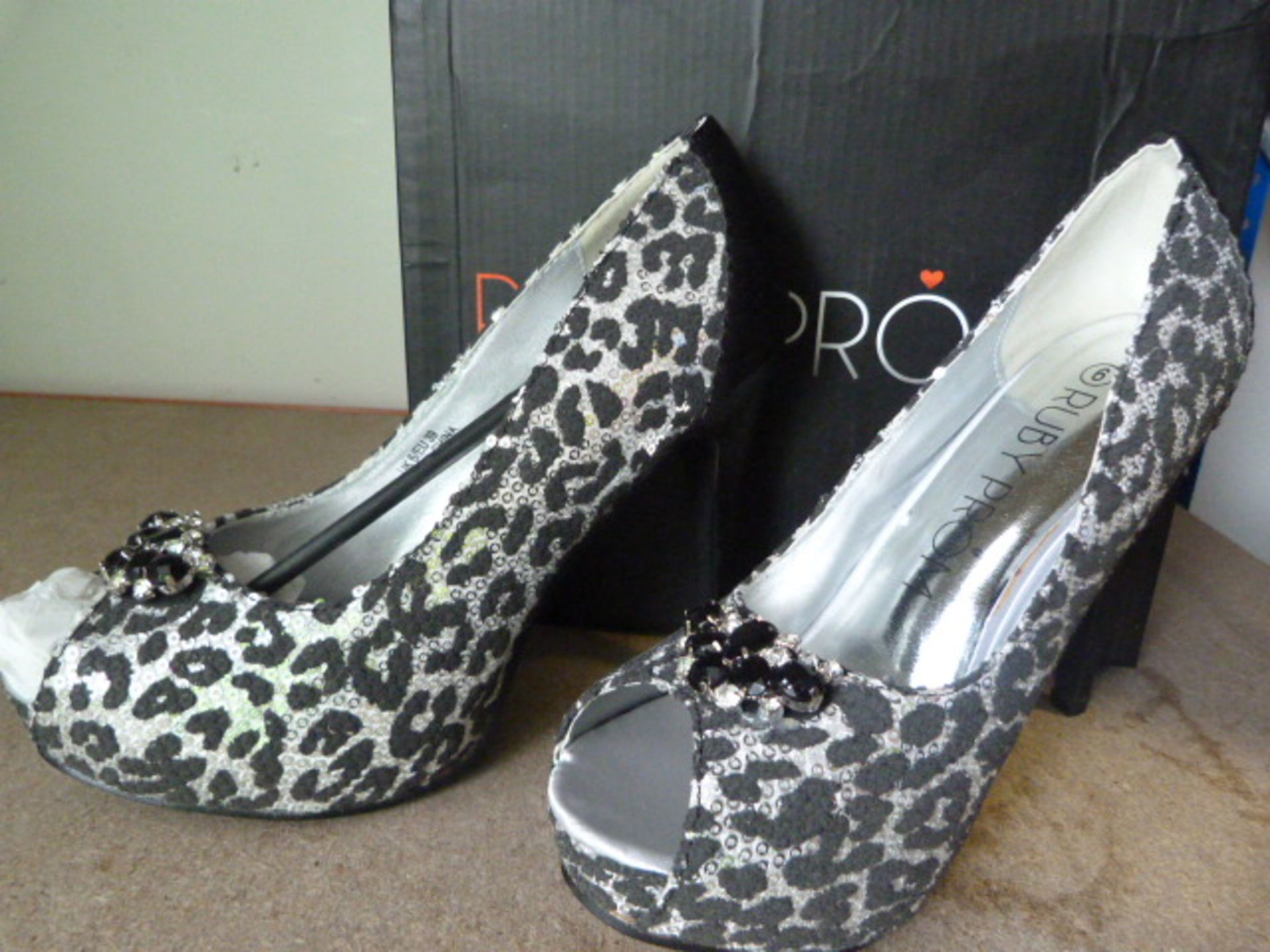 *Taylor Black Prom Shoes Size:3