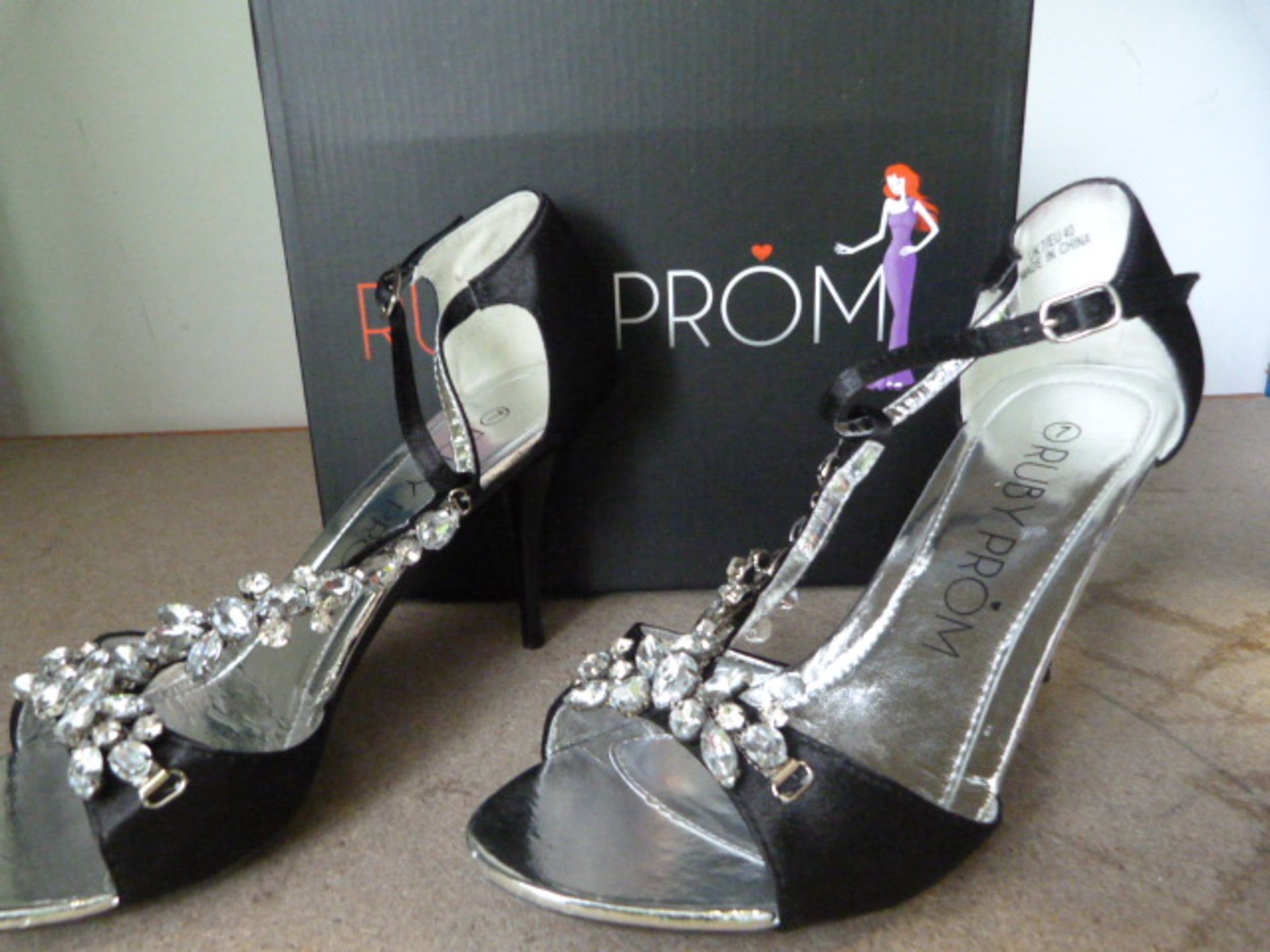 *Heidi Black Prom Shoes Size:6