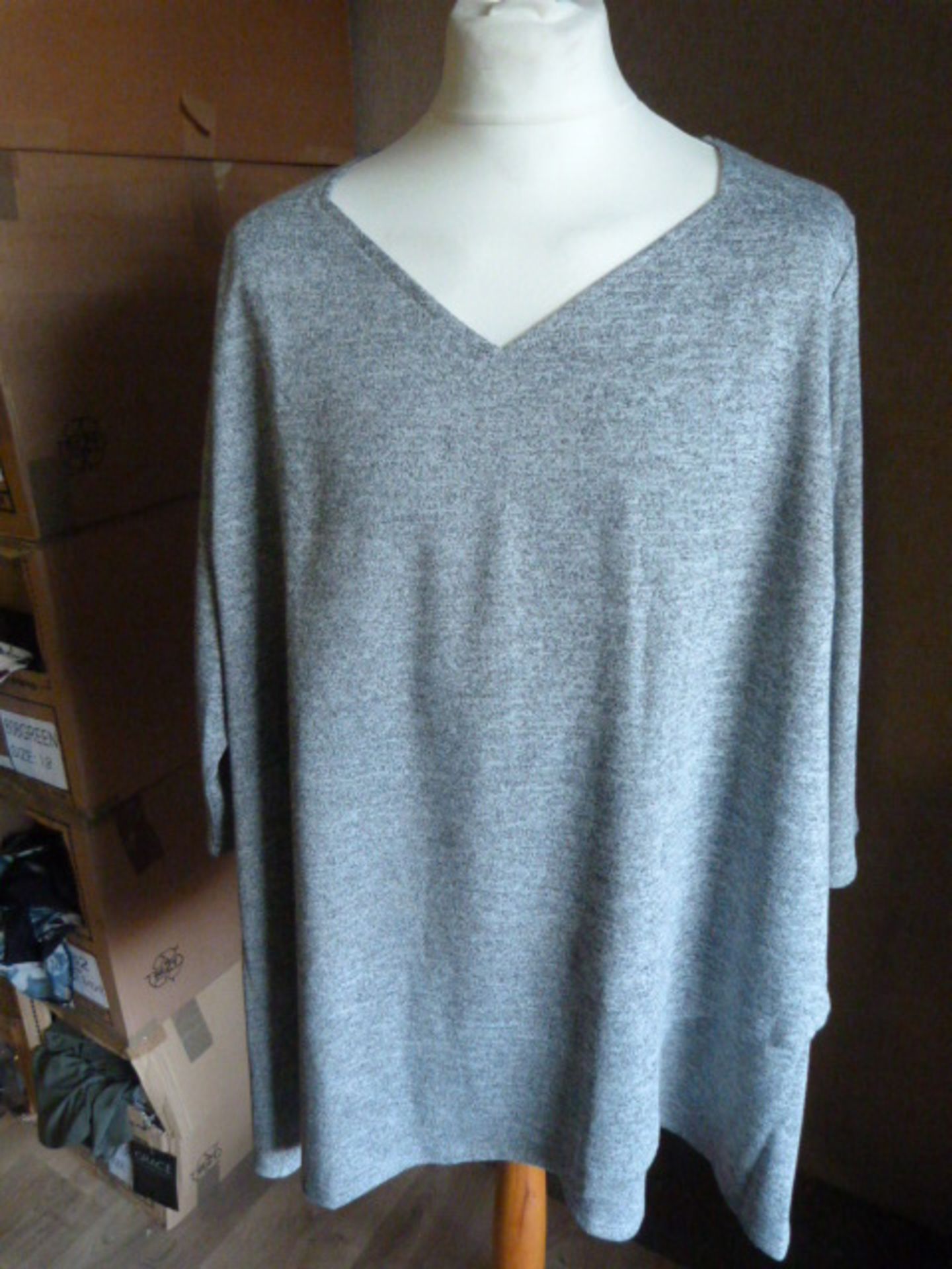 *Seven Grey Tops (Various Sizes)