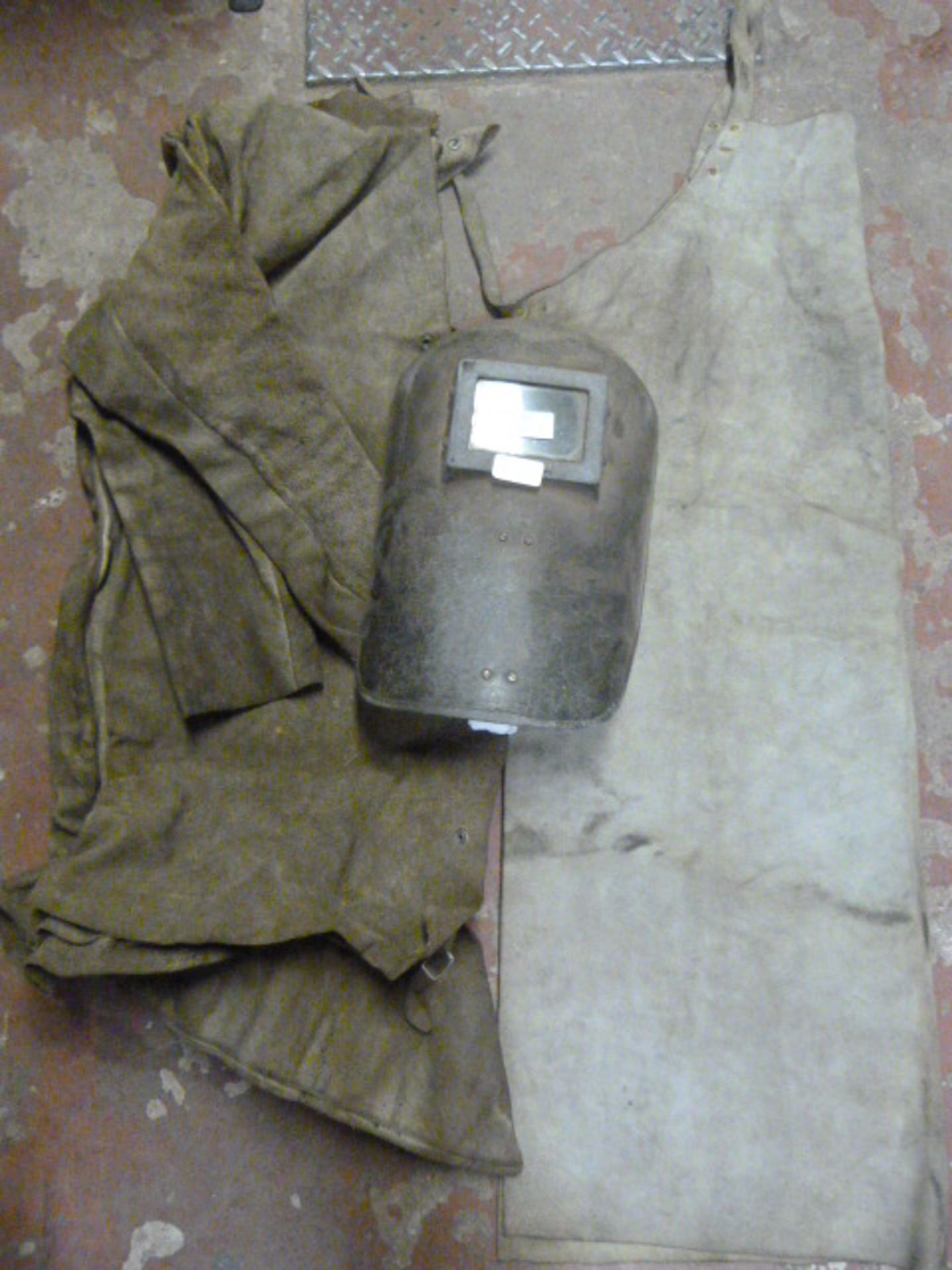 *Welding Jacket, Apron and Mask