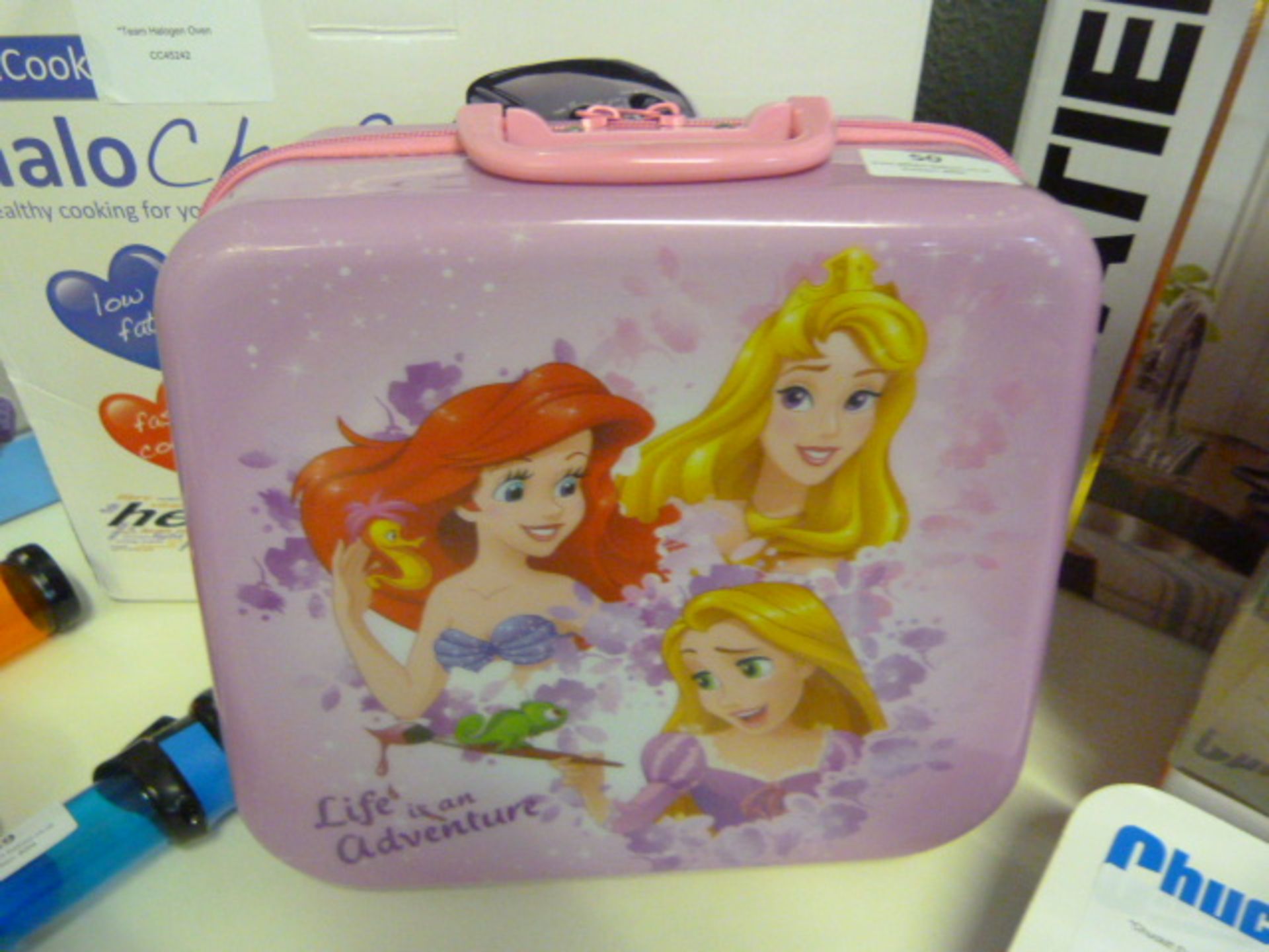 *Beauty Makeup Carry Case