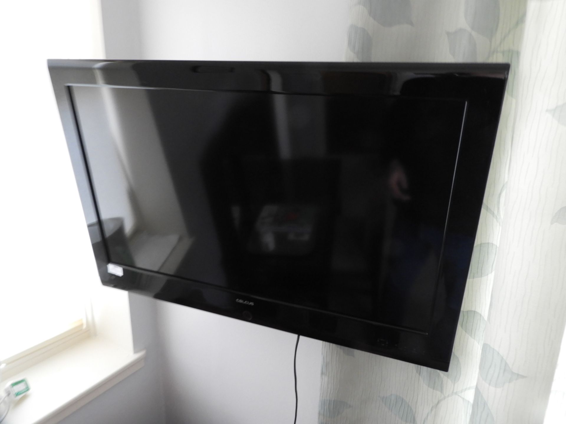 *Celcus Wall Mounted TV as Fitted in Room 302