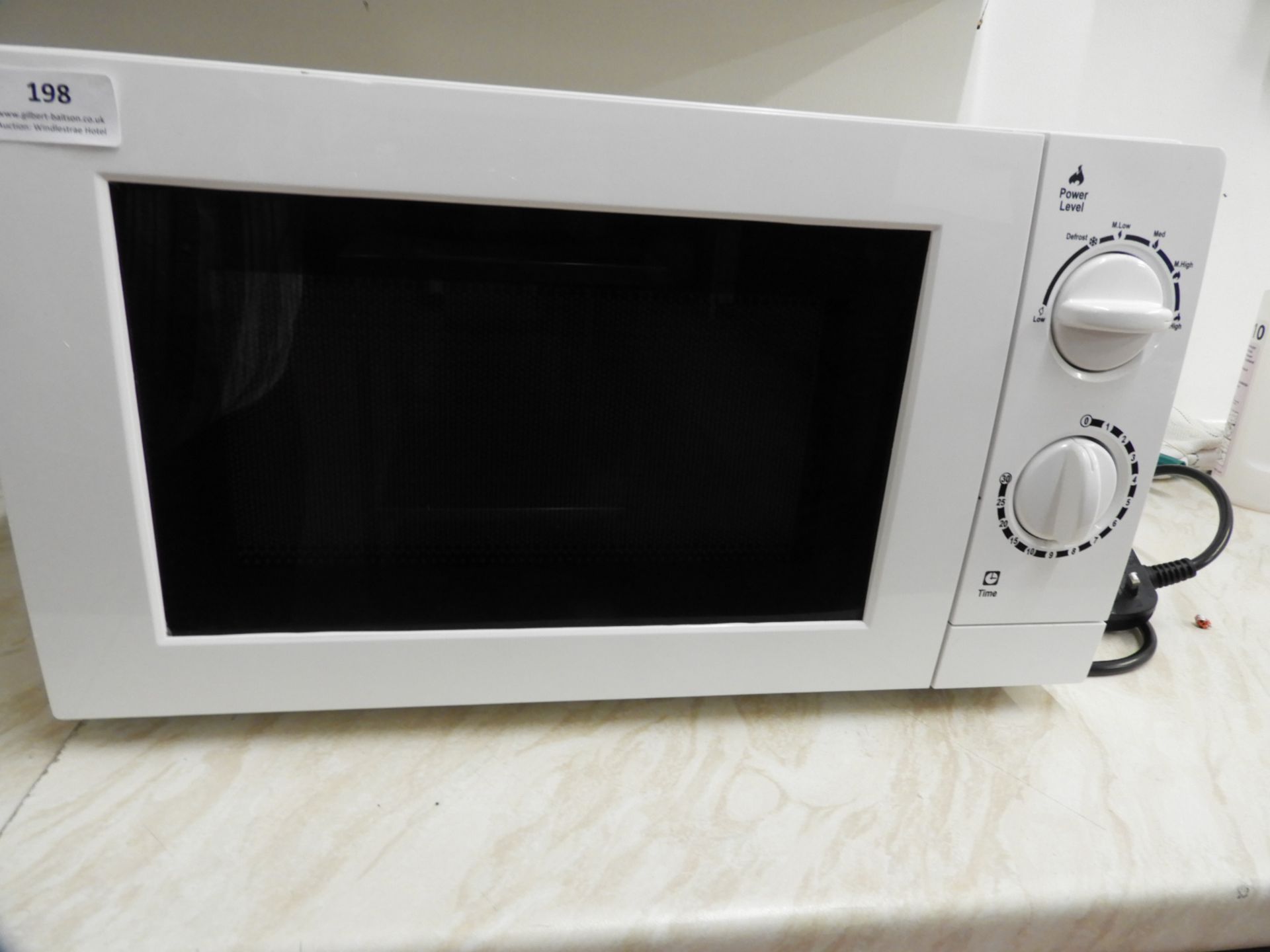 *Domestic Microwave Oven