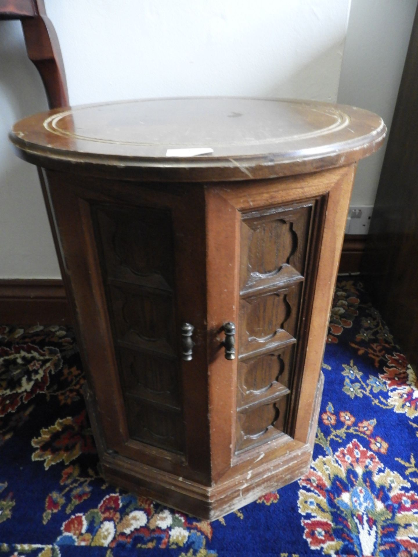 *Octagonal Storage Cupboard with Circular Top