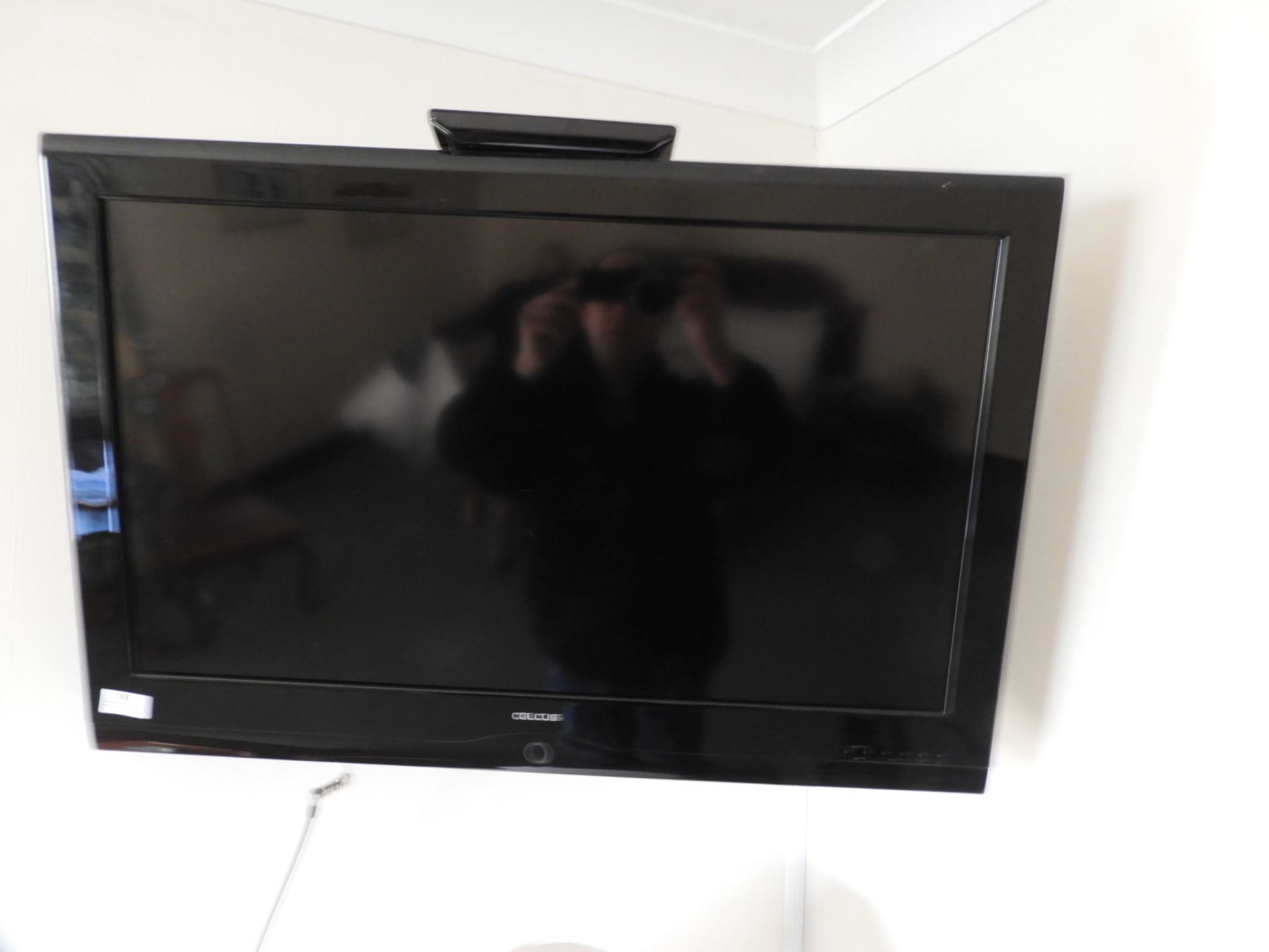 *Celcus Wall Mounted TV as Fitted in Room 303