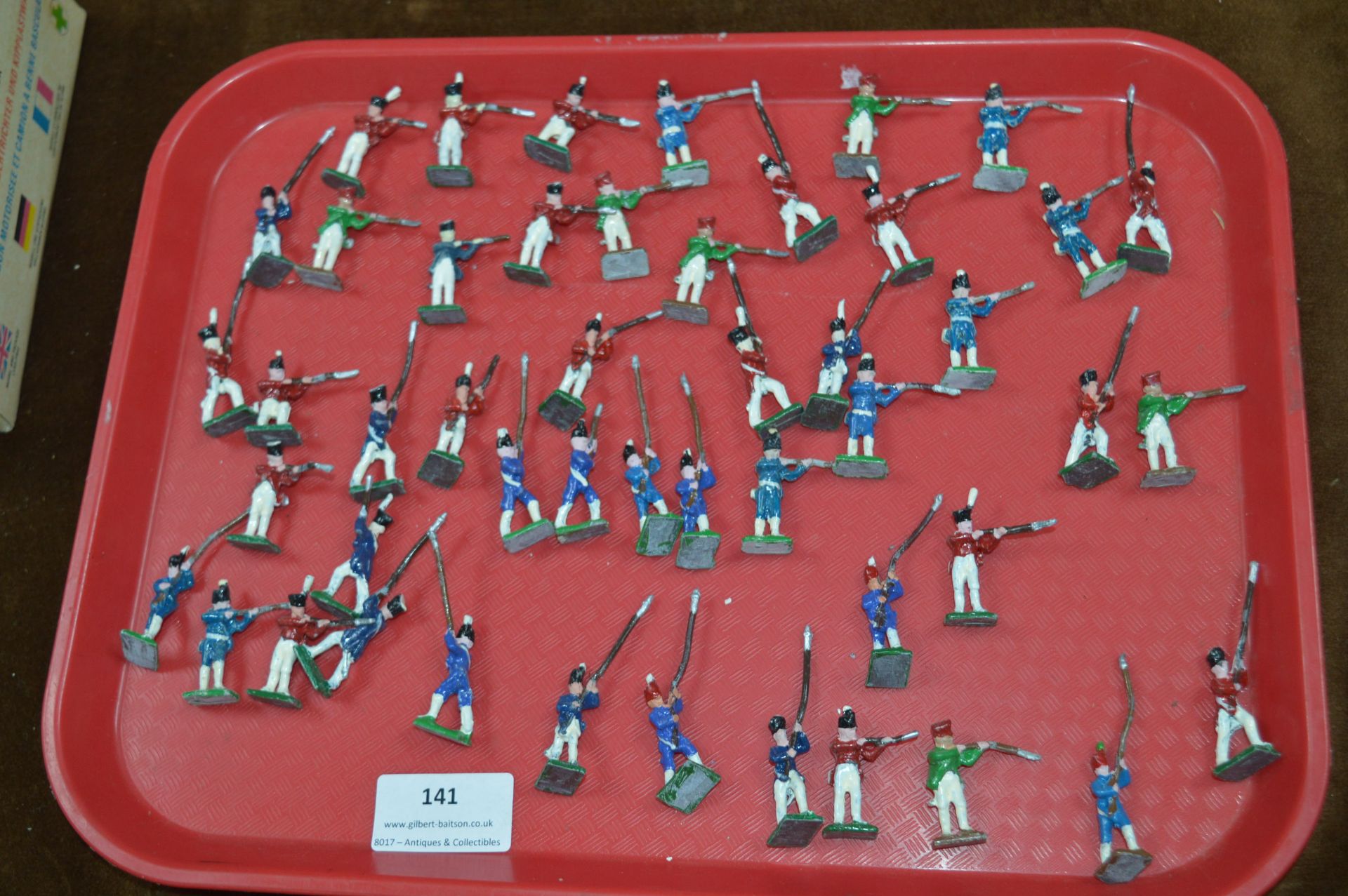 Tray Lot of Cast Lead Soldiers