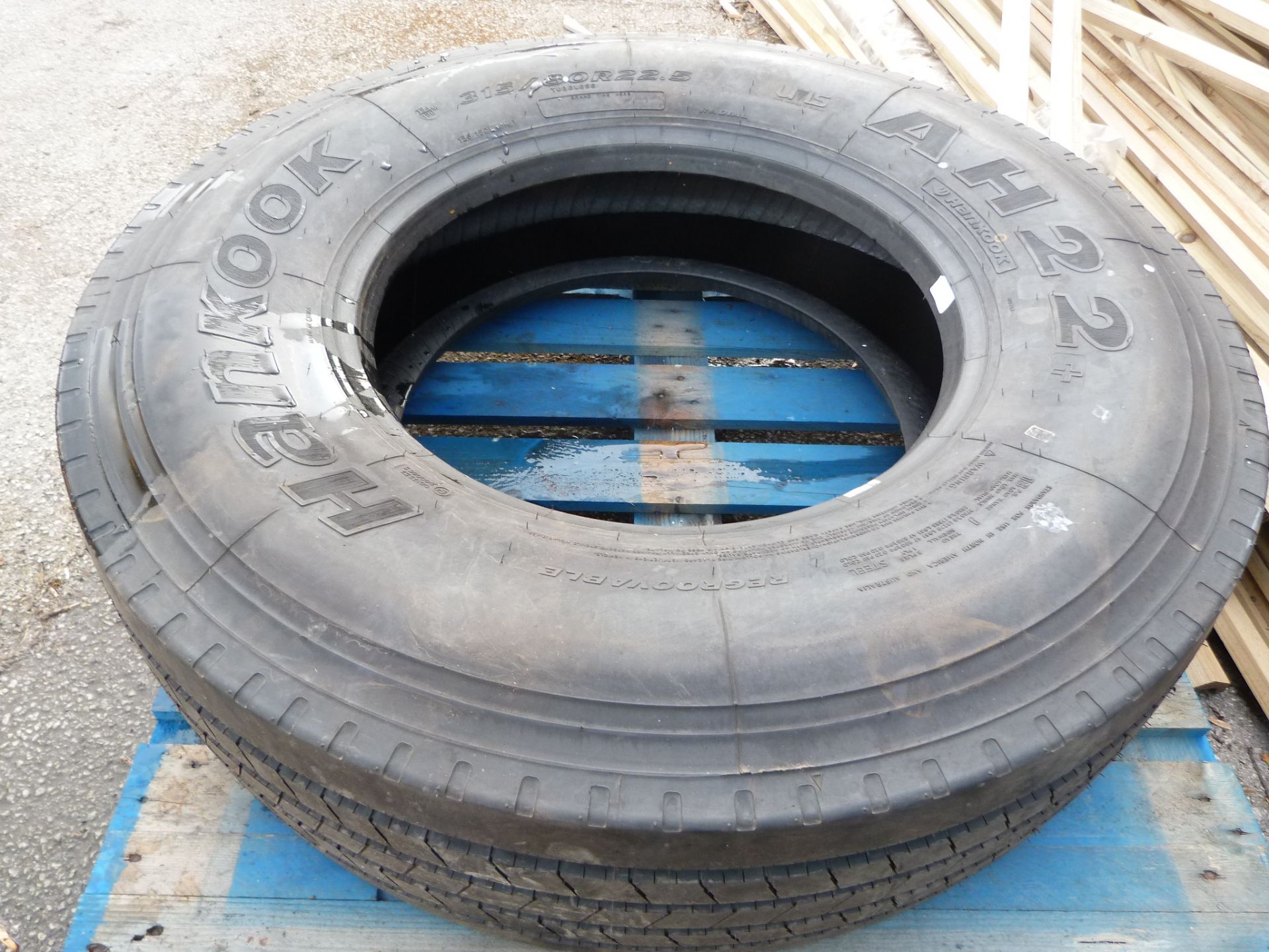 *Hankook AH22 315/80R22-5 Tyre