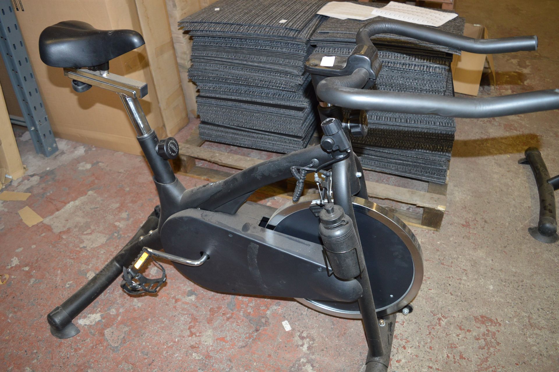 *Black Fixed Wheel Spin Bike