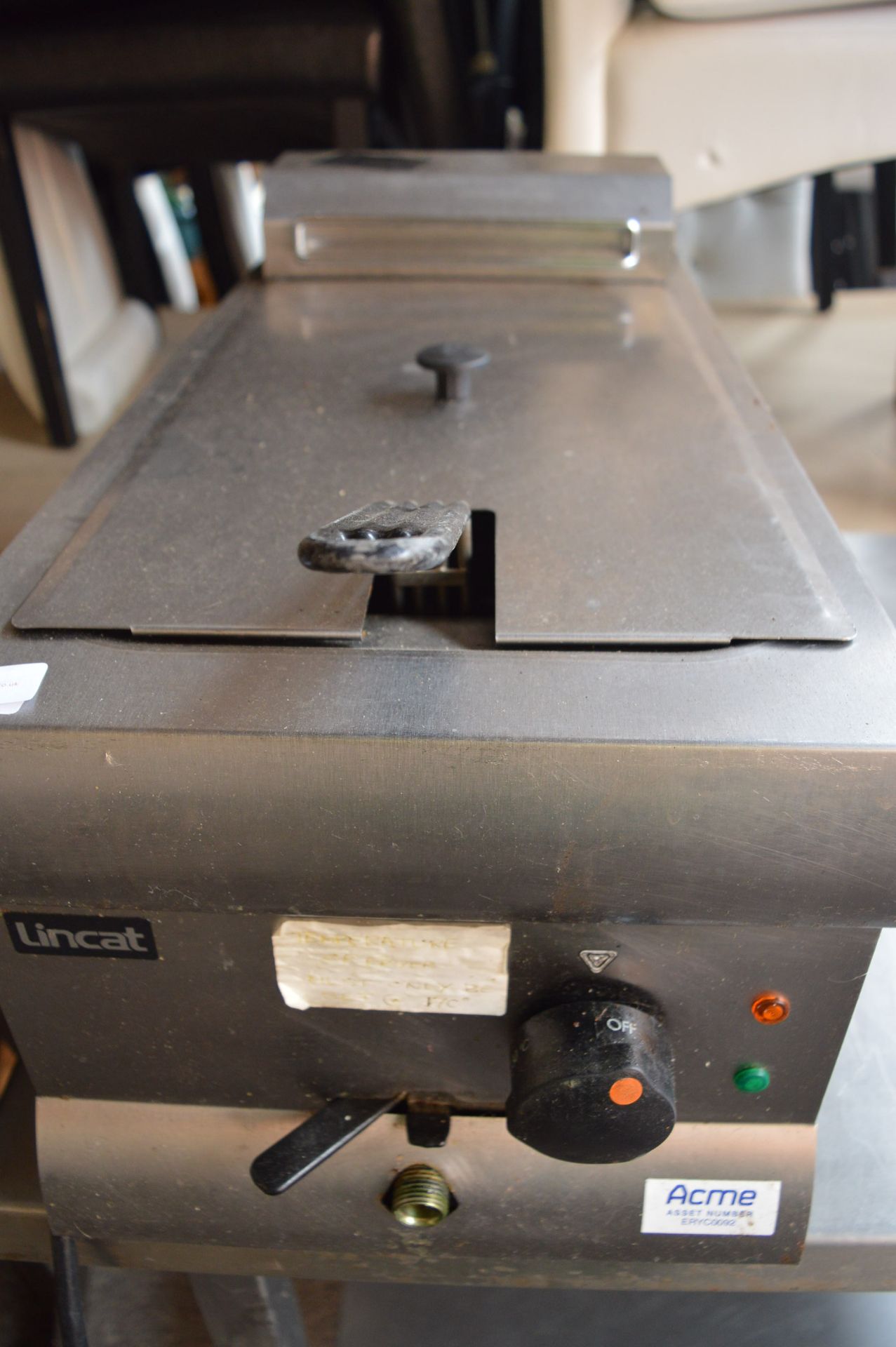 *Lincat Single Pan Deep Fat Fryer