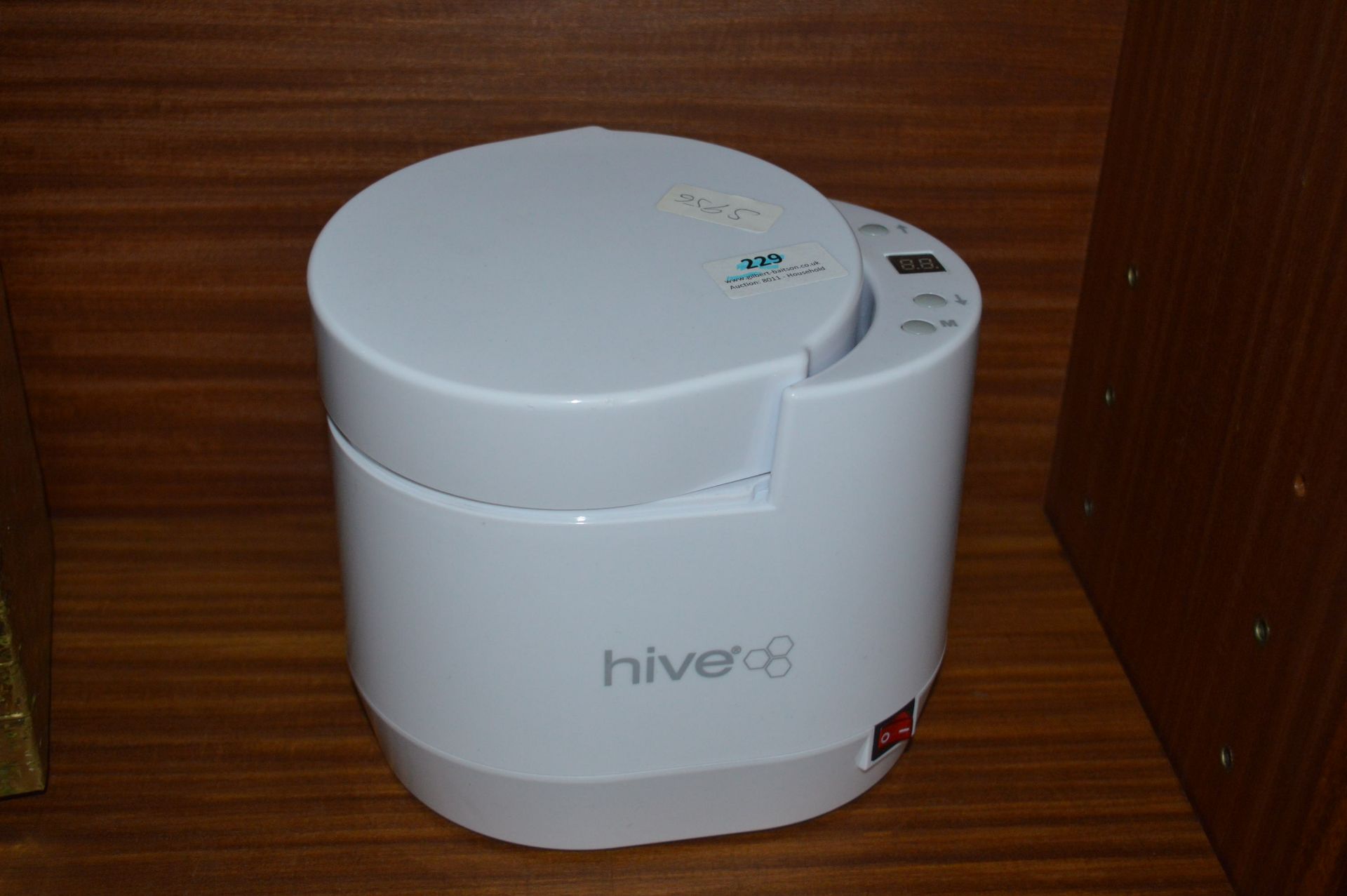 Hive Wax Heater