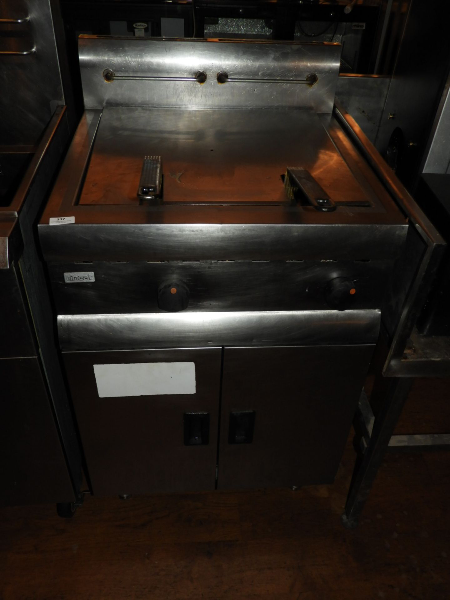 *Lincat Stainless Steel Floor Stand Gas Fryer