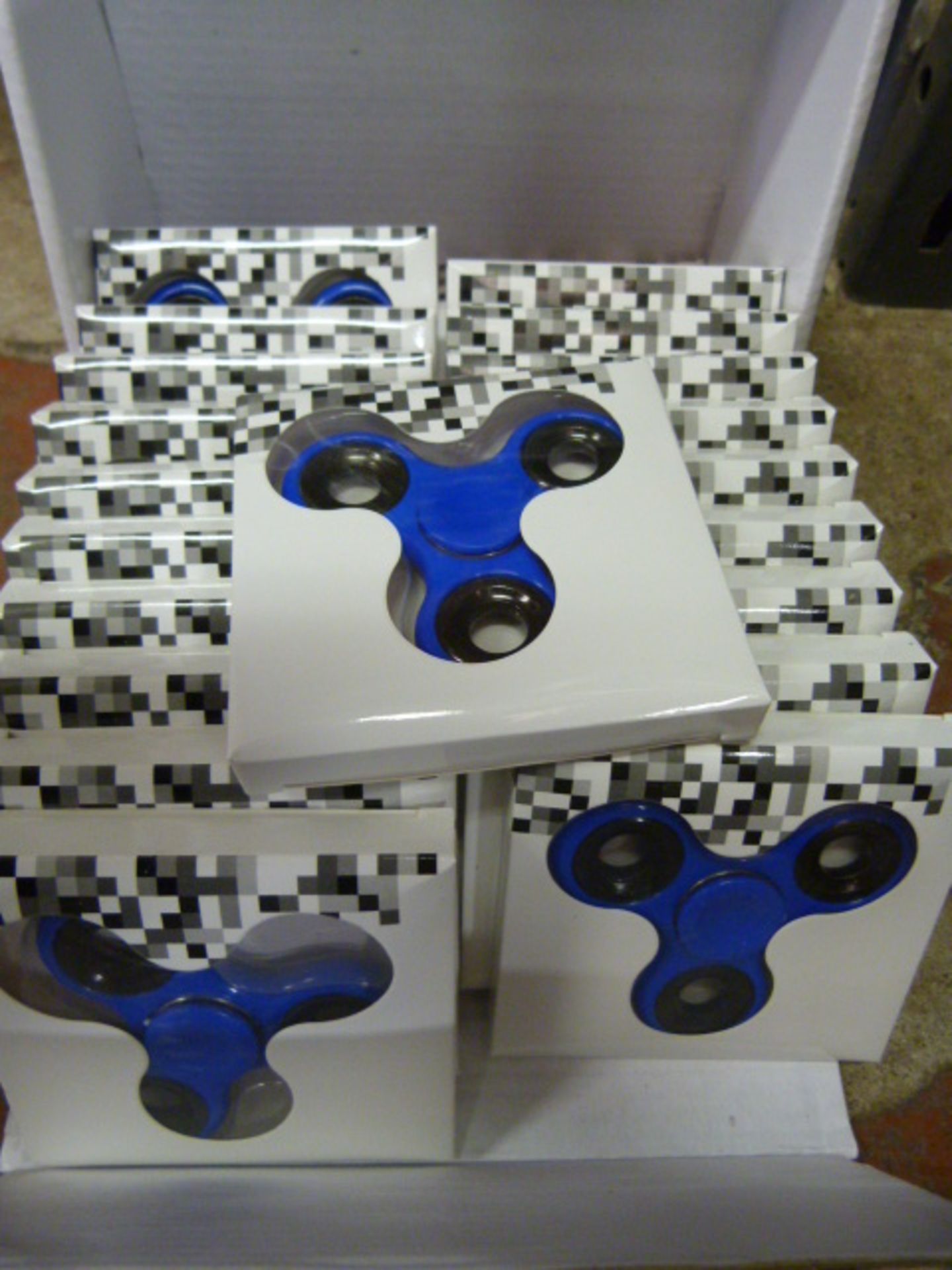 *Box of 288 Blue Hand Spinners