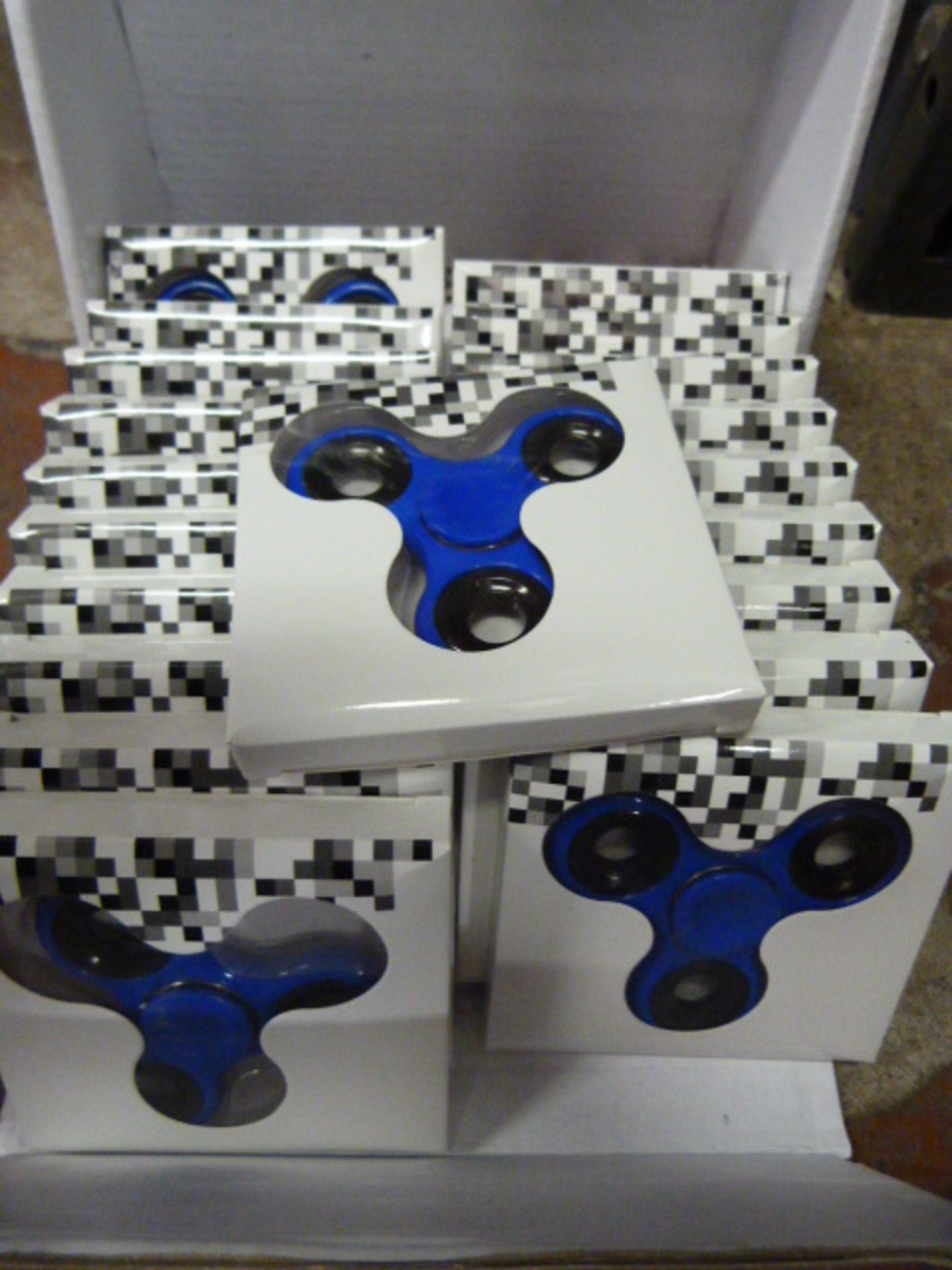 *Box of 288 Blue Hand Spinners