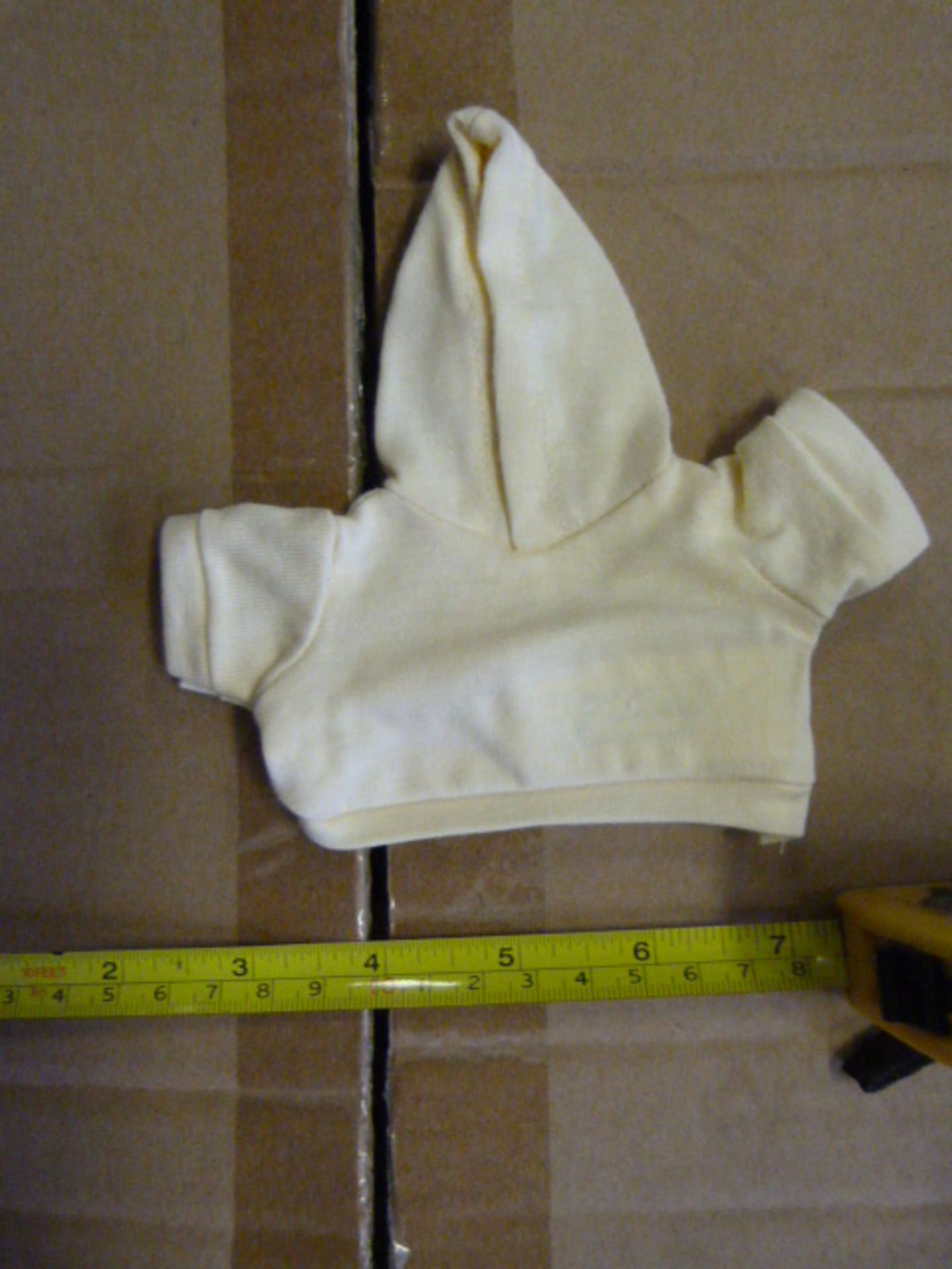 Box of 500 Small Cream Hoodies for Teddies and Dol