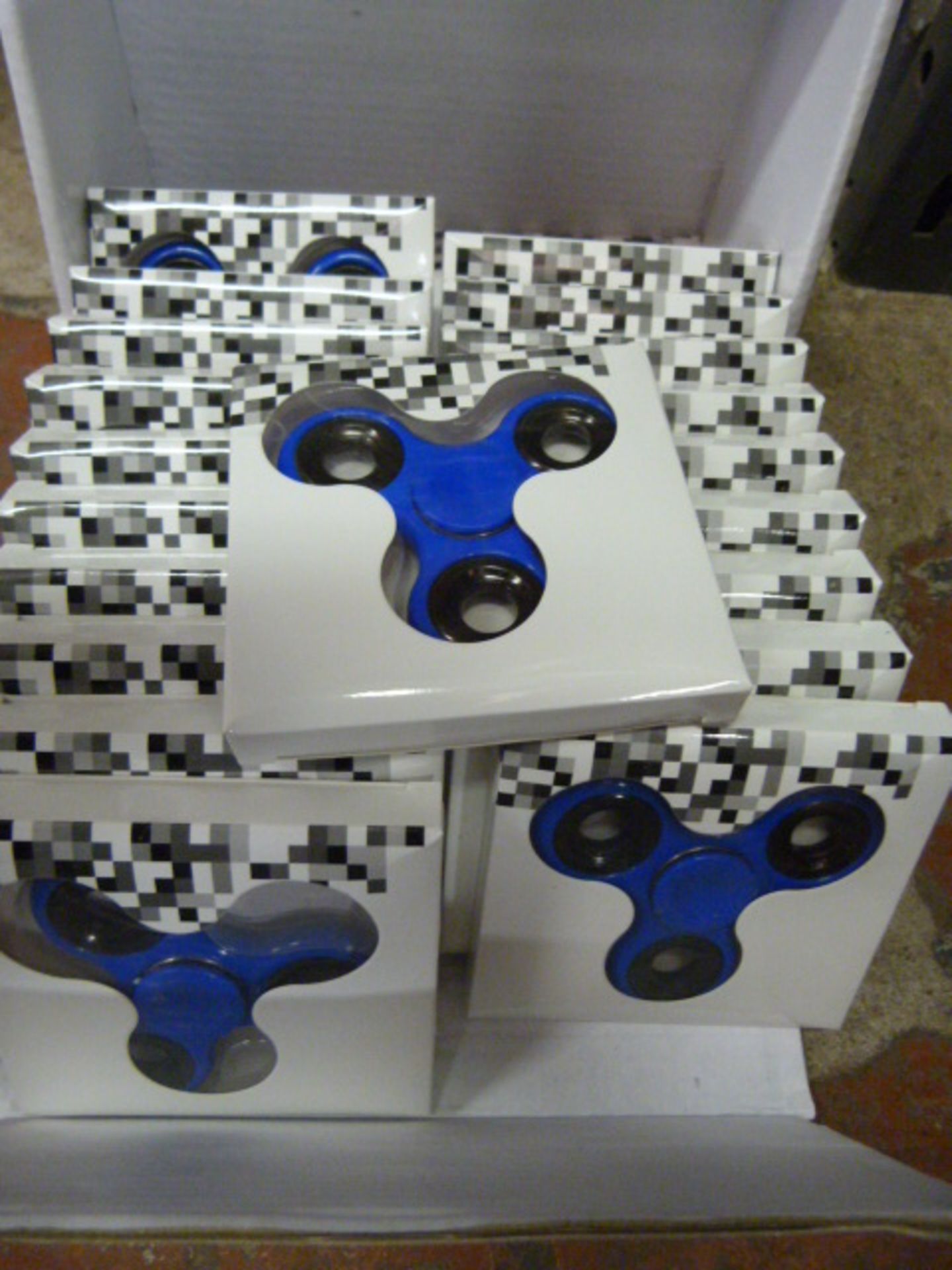 *Box of 288 Blue Hand Spinners