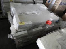*Pallet Containing Six Assorted Shower Trays