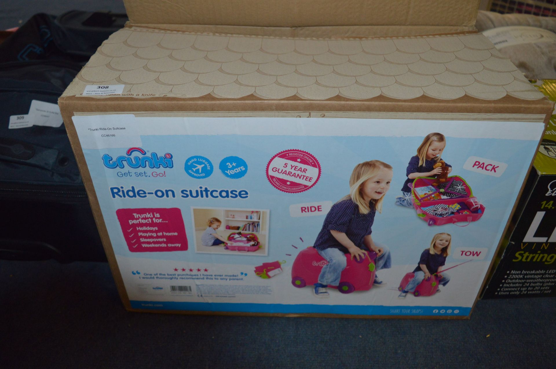 *Trunki Ride-On Suitcase