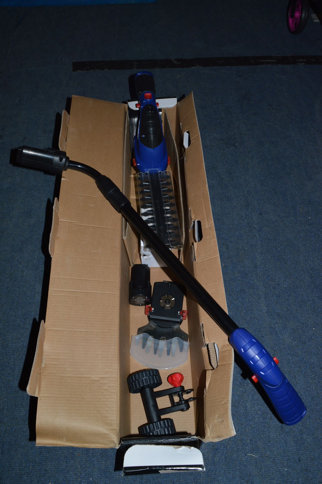 Qualtex Grass & Hedge Trimmer - Image 2 of 2