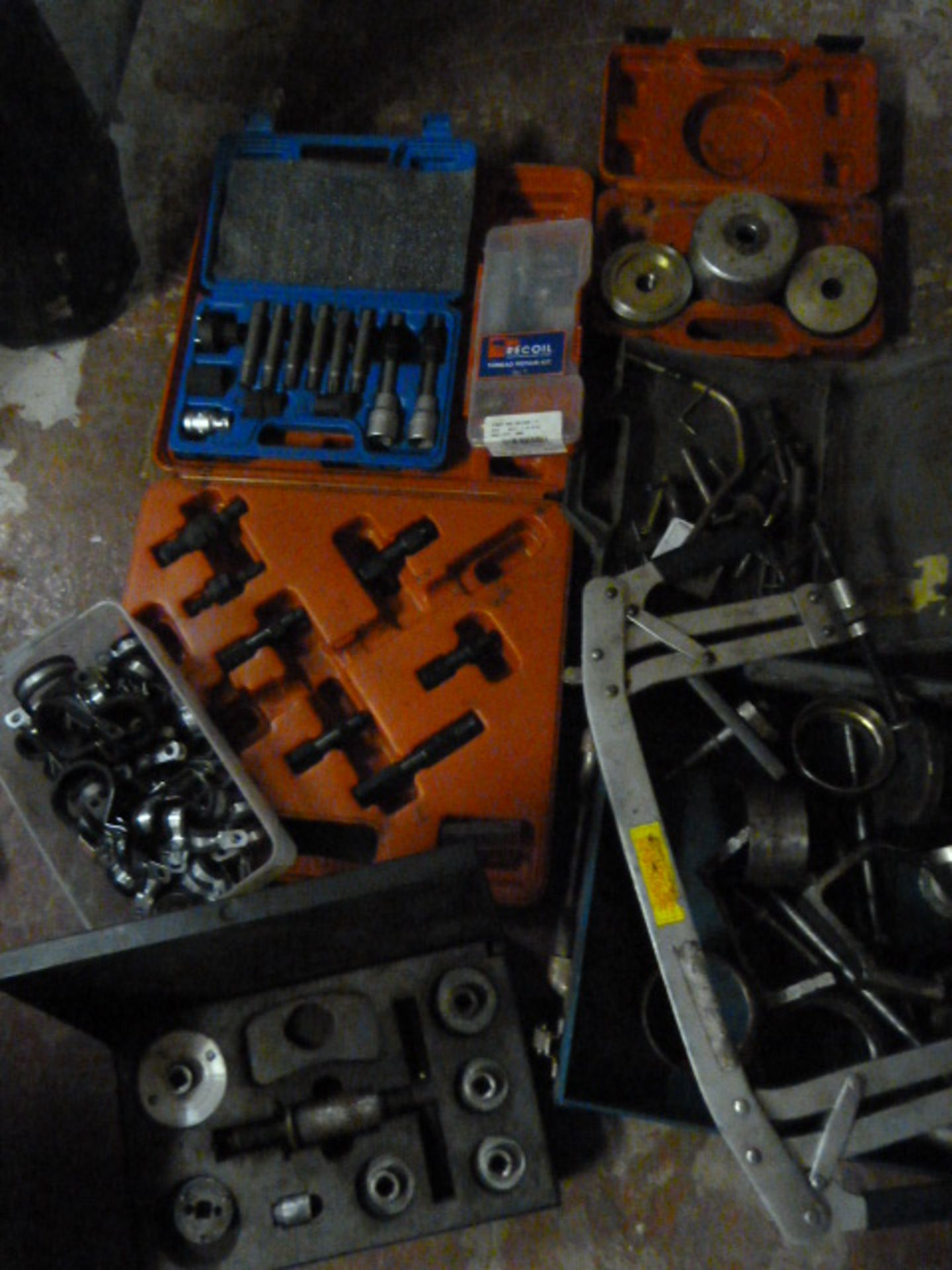 Quantity of Assorted Garage Tools