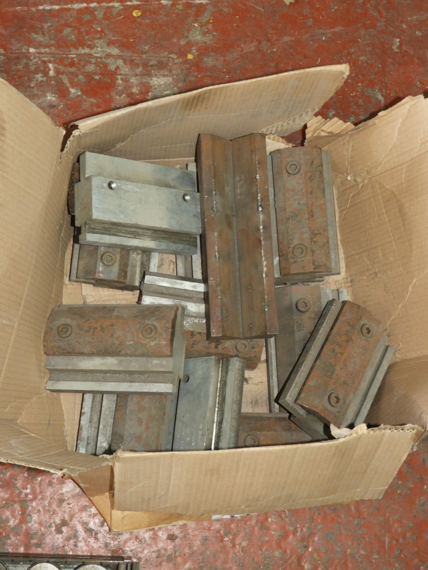 *Box of Press Brake Euro Tooling holders