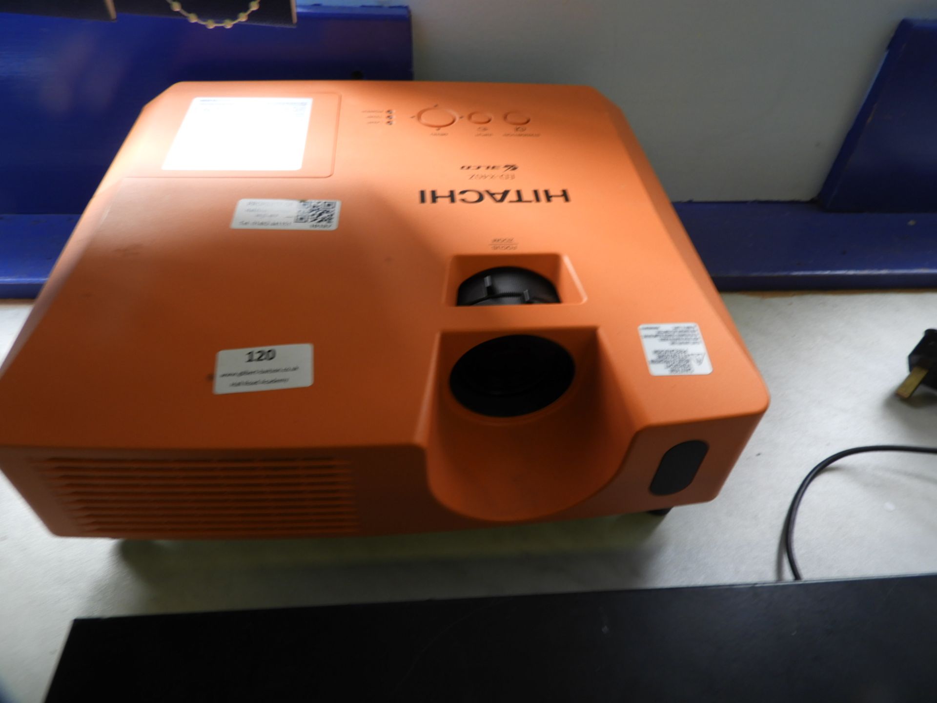 *Hitachi EDX40Z LCD Projector