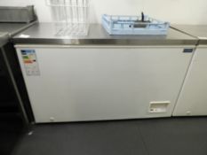 *Polar Refrigeration Stainless Steel Topped Chest