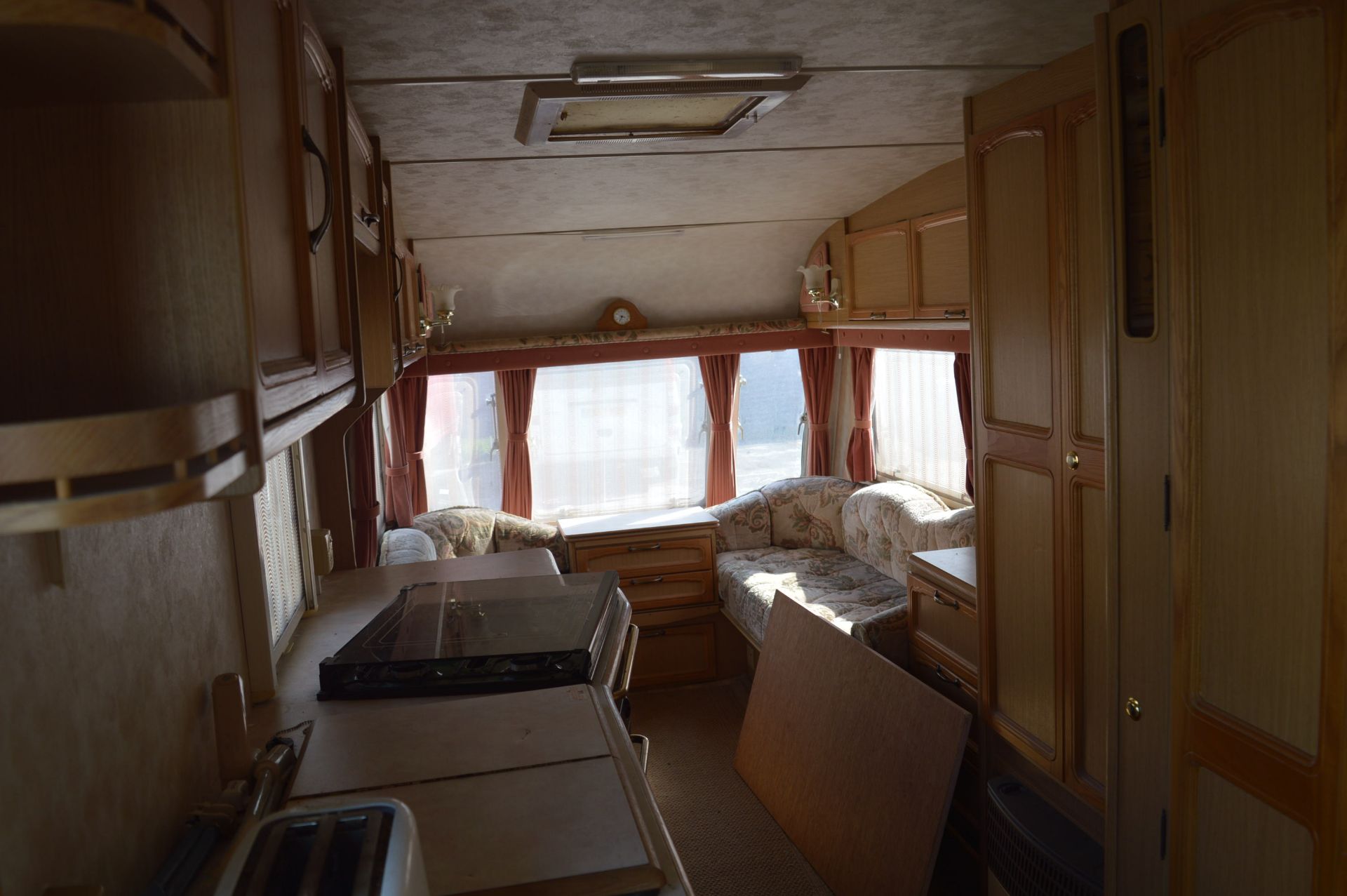 Compass Rallye 590/4 GTE Caravan - Image 2 of 4