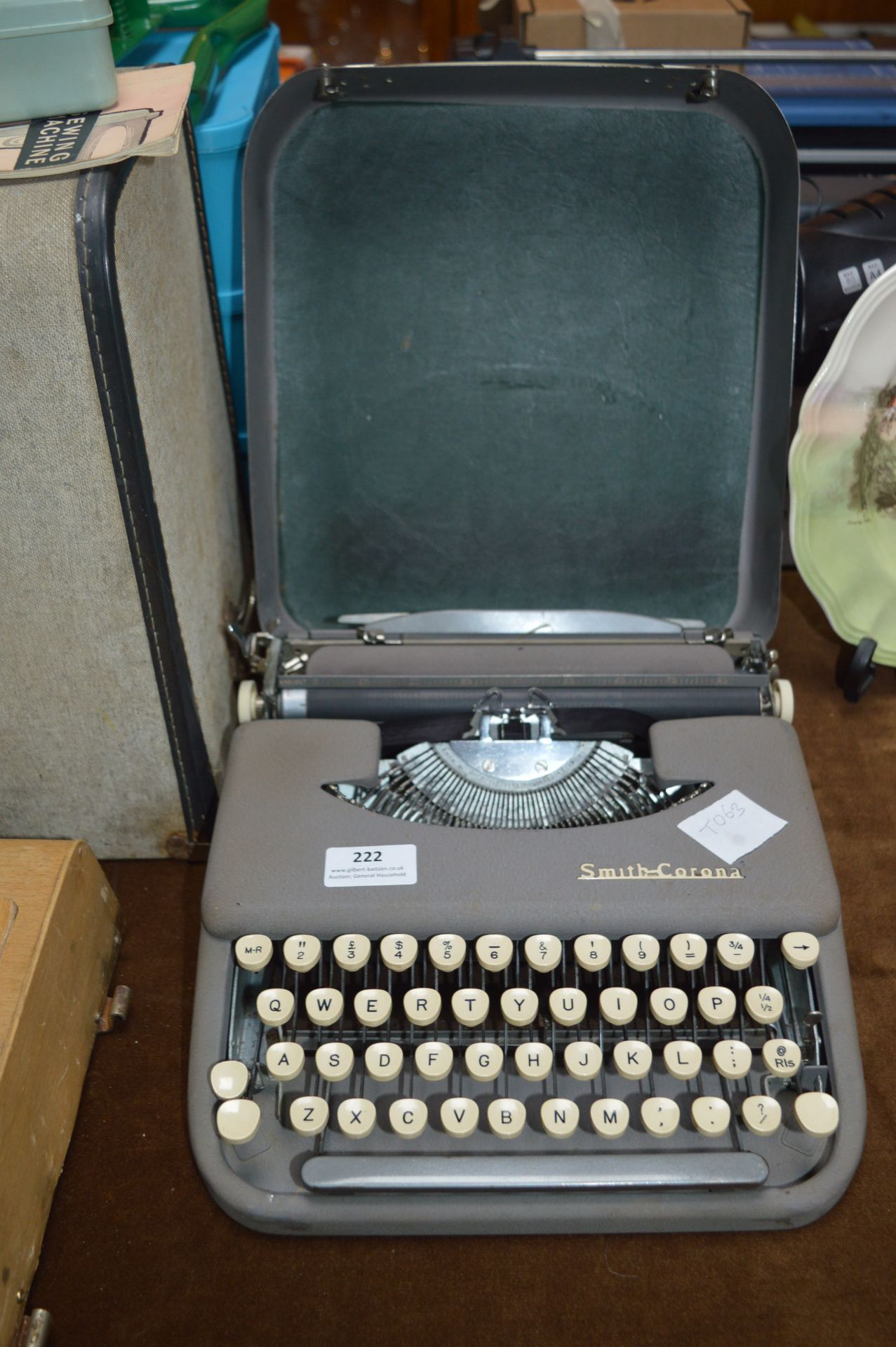 Vintage Smith Corona Type Write in Case