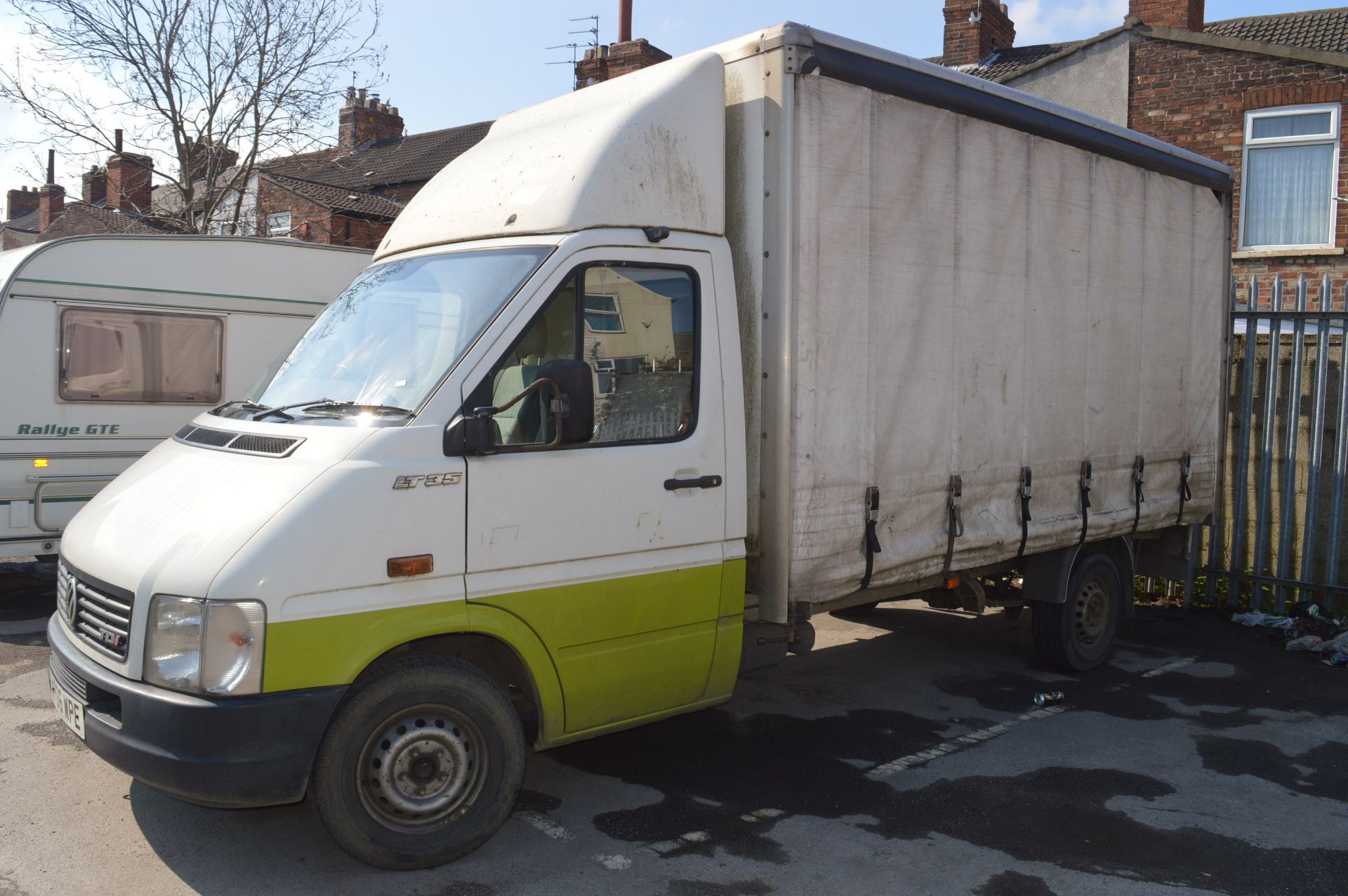 *Volkswagen LT35 LWB Curtain Side Van