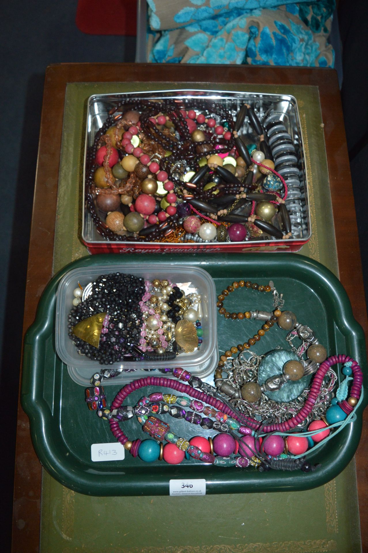 Large Quantity of Costume Jewellery