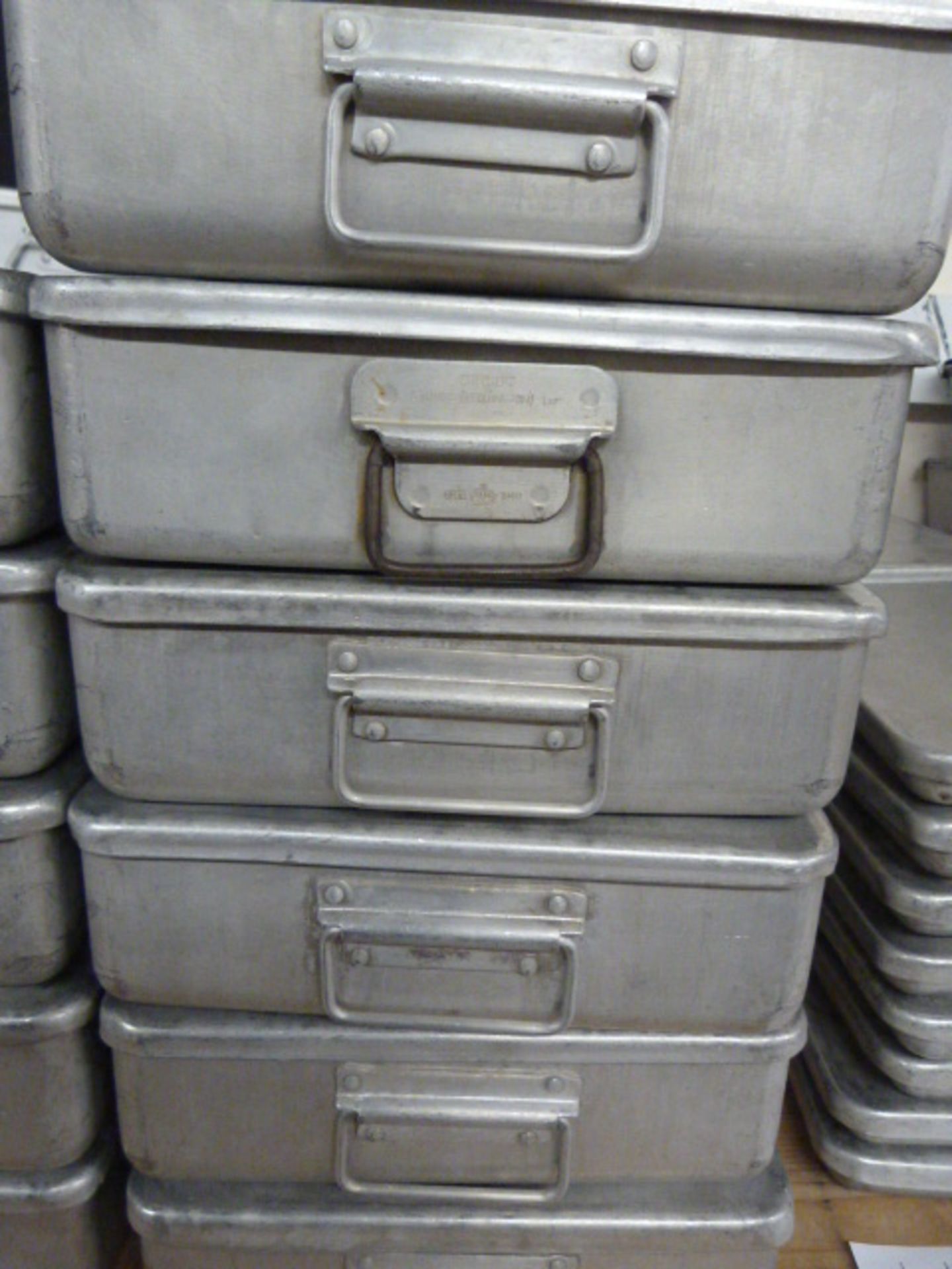 *Six BS Tins with Lids 26x8x20cm