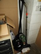 *Hetty Vacuum Cleaner with Attachments