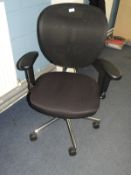 *Mesh Back Contemporary Style Office Chair