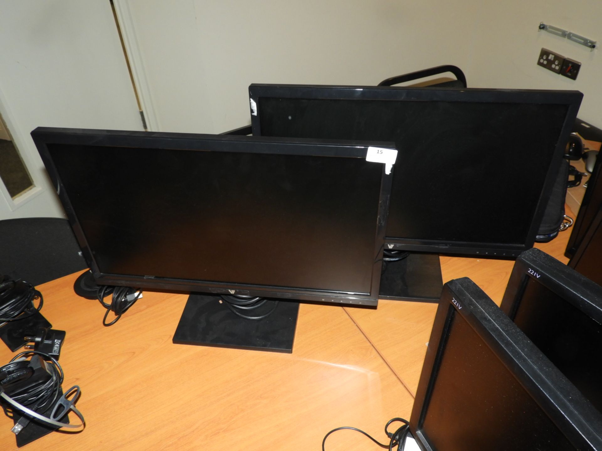 *Two TFT LCD Monitors