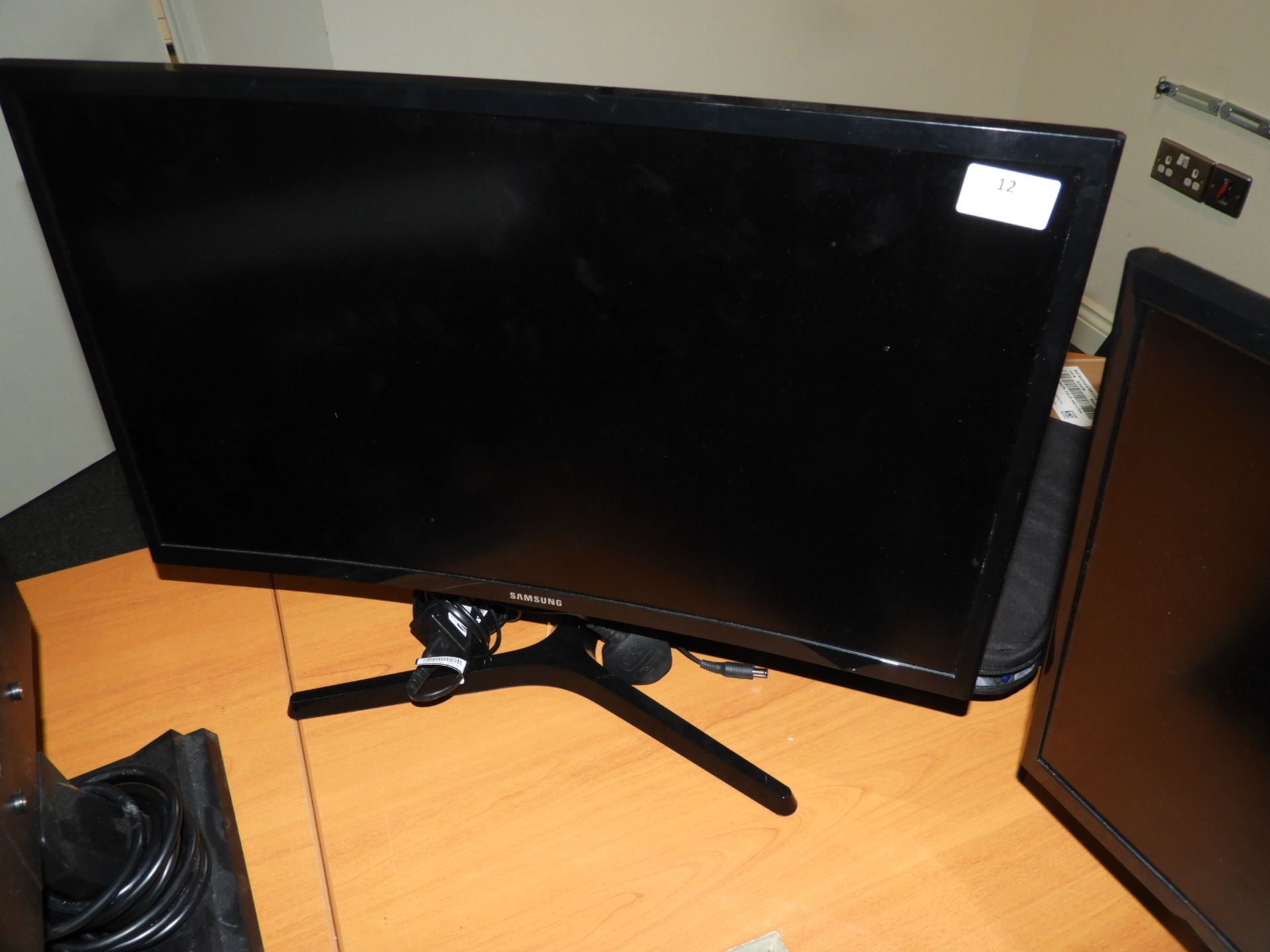 *Samsung HDMI C24396FHL Monitor