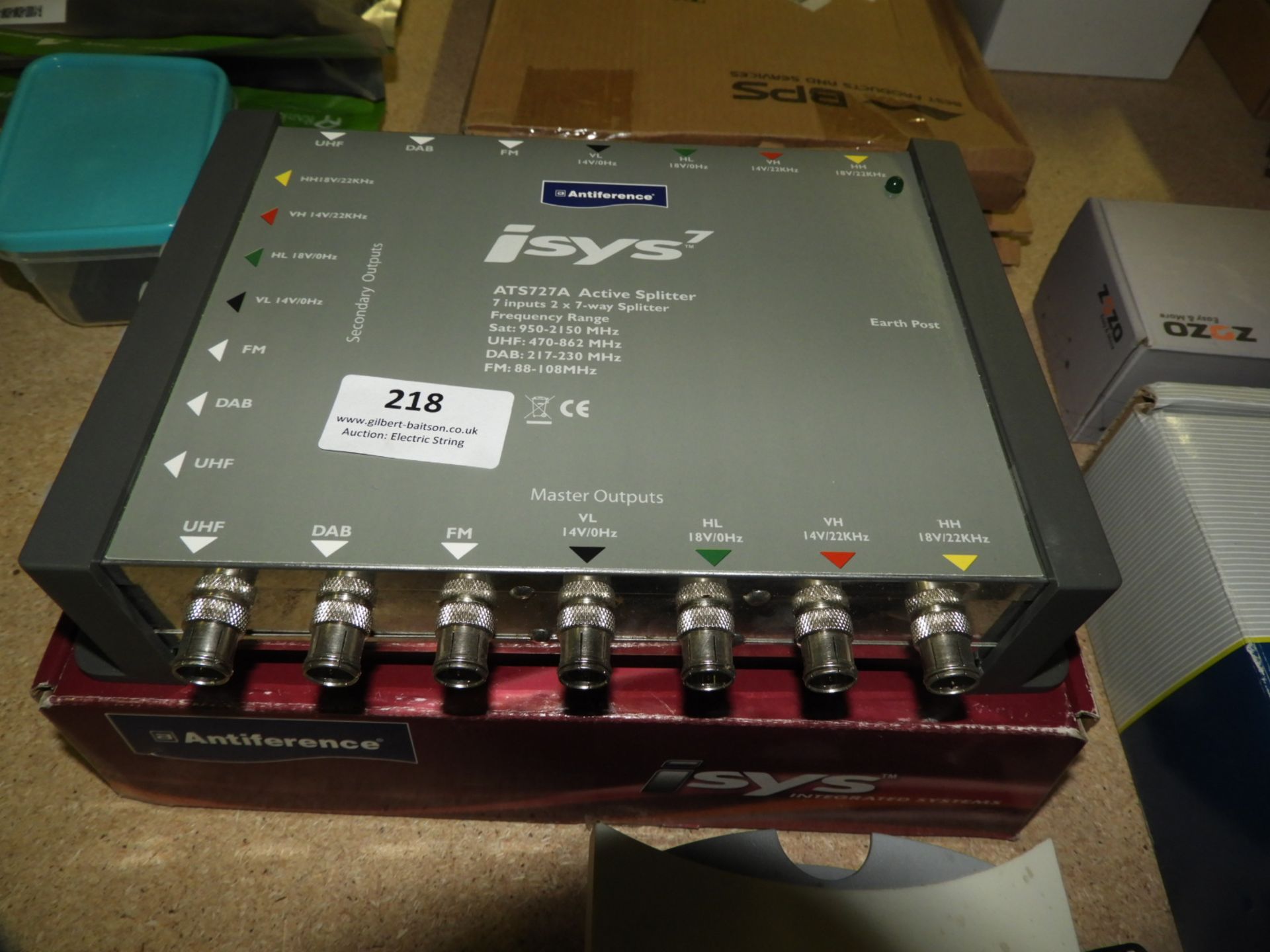 *Isys 7 Active 7 Input 7 Way Splitter