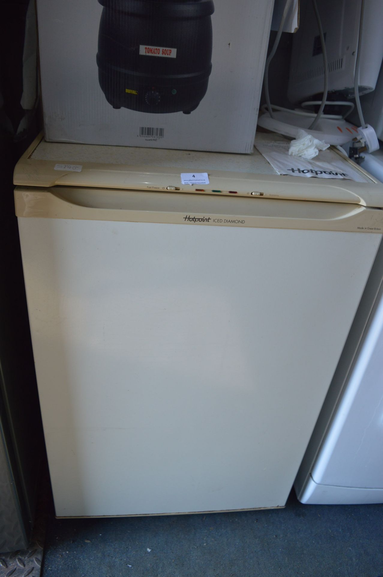 Hotpoint Iced Diamond Refrigerator